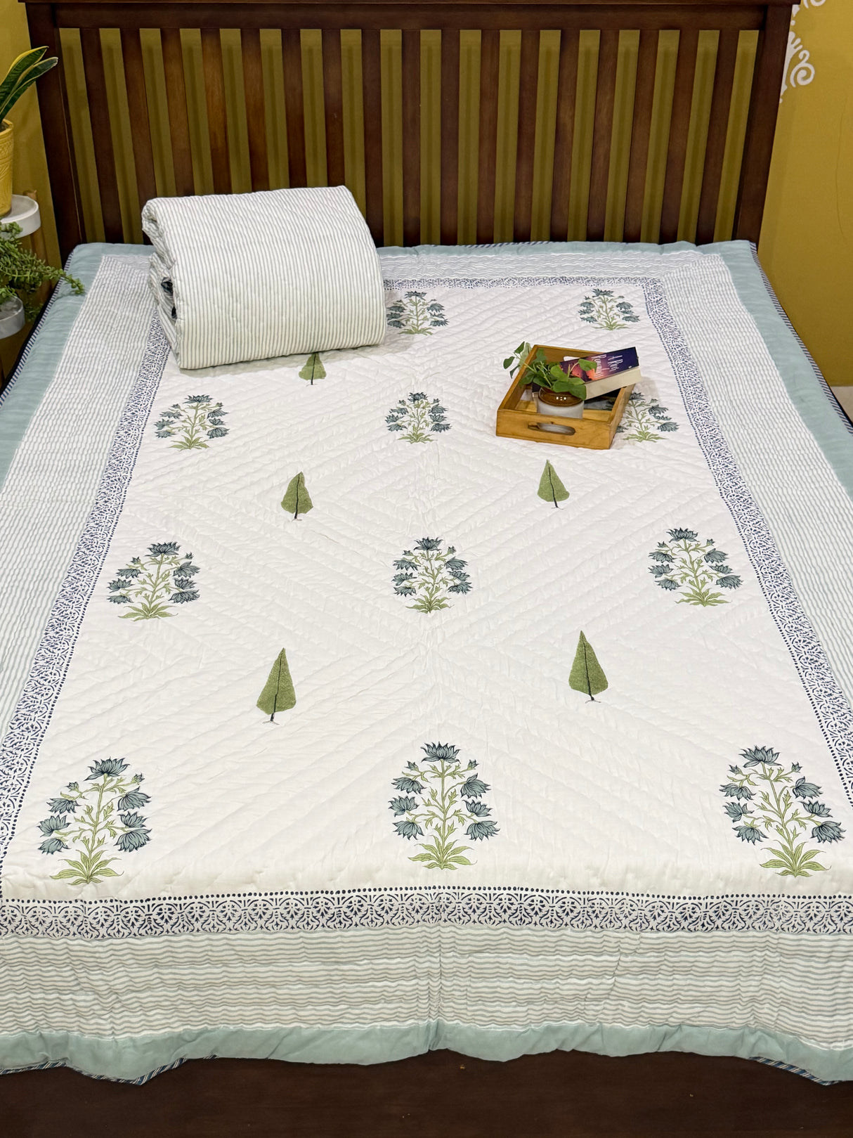 Blockprint Mulmul Reversible Quilt