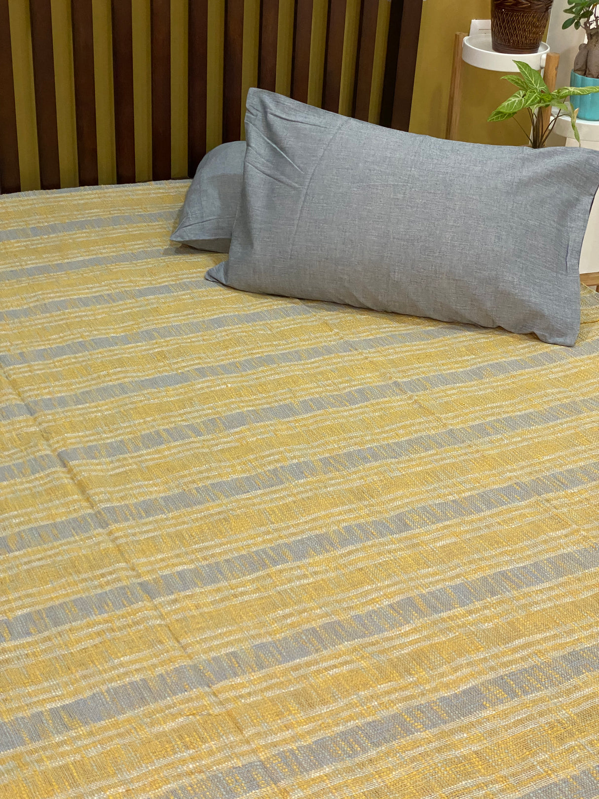 Pure Cotton Reversible Bedspread with 2 Pillow Cases
