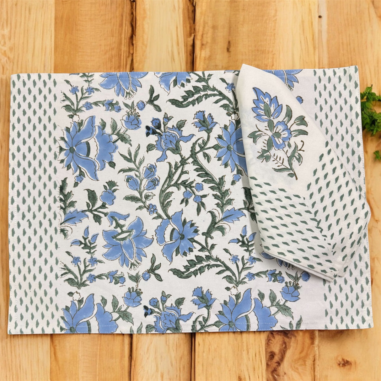Blockprint Table Mat & Napkin Set- 6 Seater