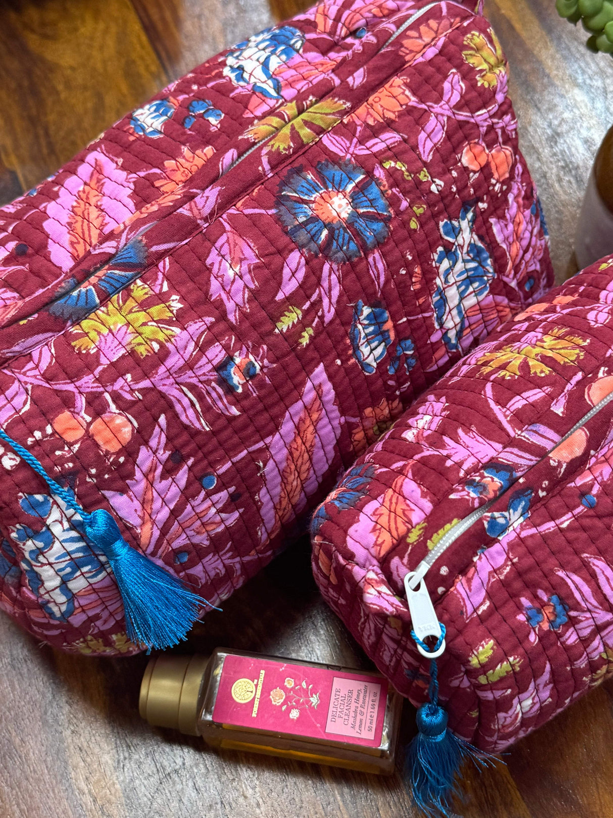 Set of 2 Multipurpose Pouch (large and small)