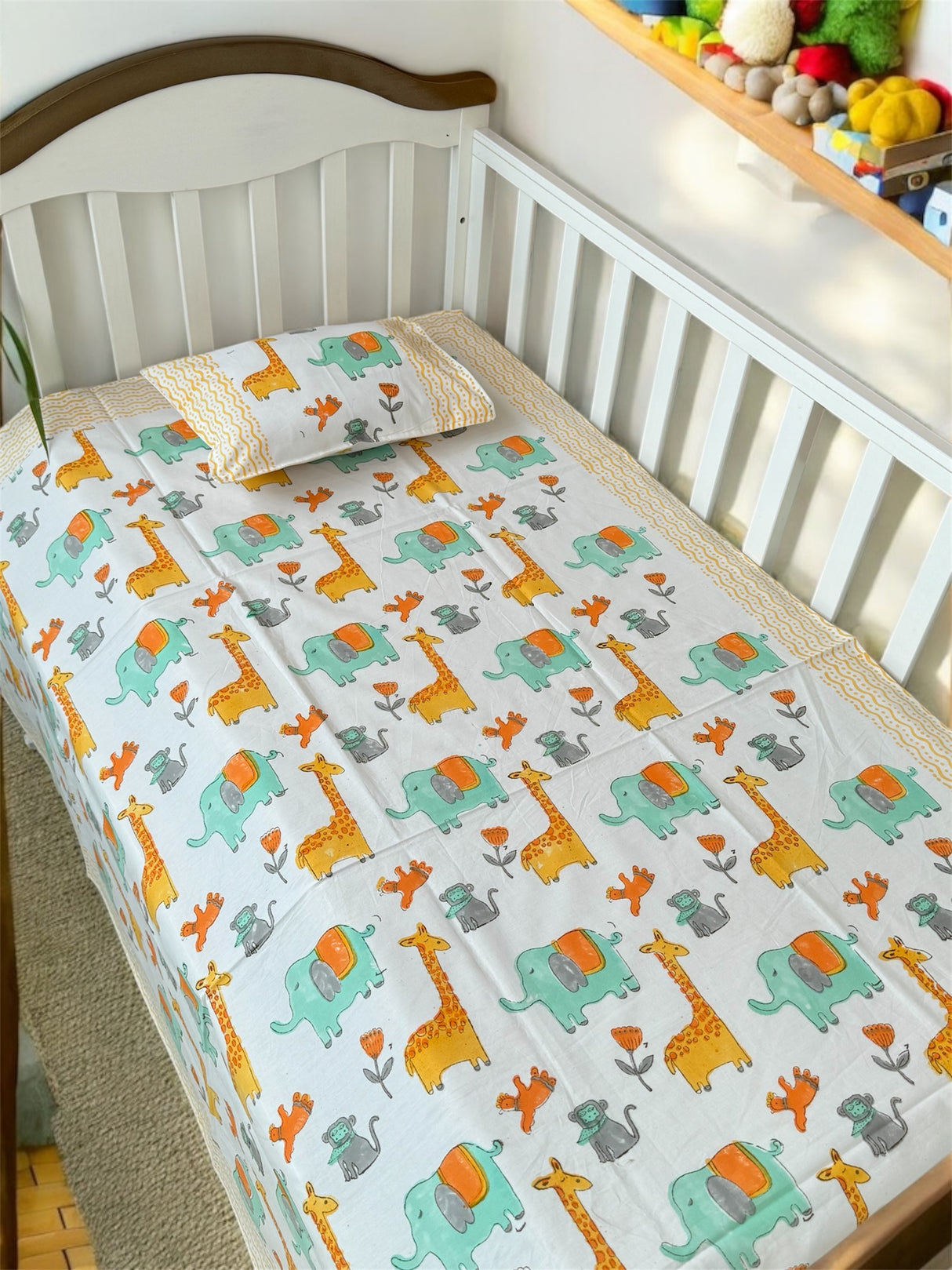 Adorable Elephant Giraffe Blockprint Cot/Crib Sheet (60-40 inches)