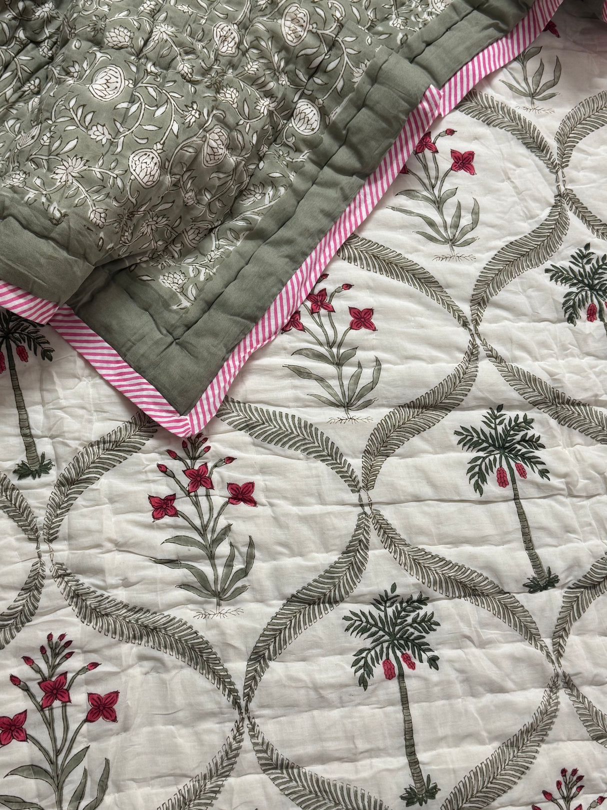 Blockprint Bedsheet & Quilt Set