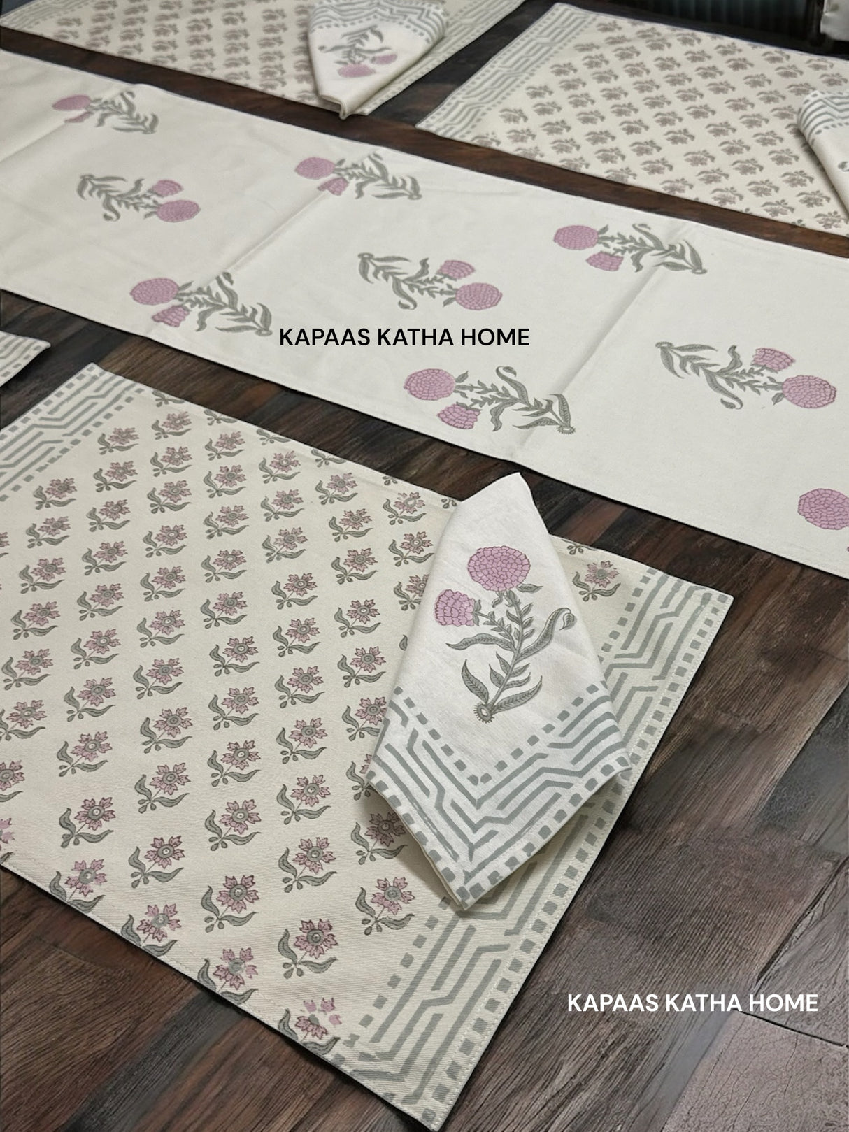 Blockprint Table Runner, Mat & Napkin Set- 6 Seater