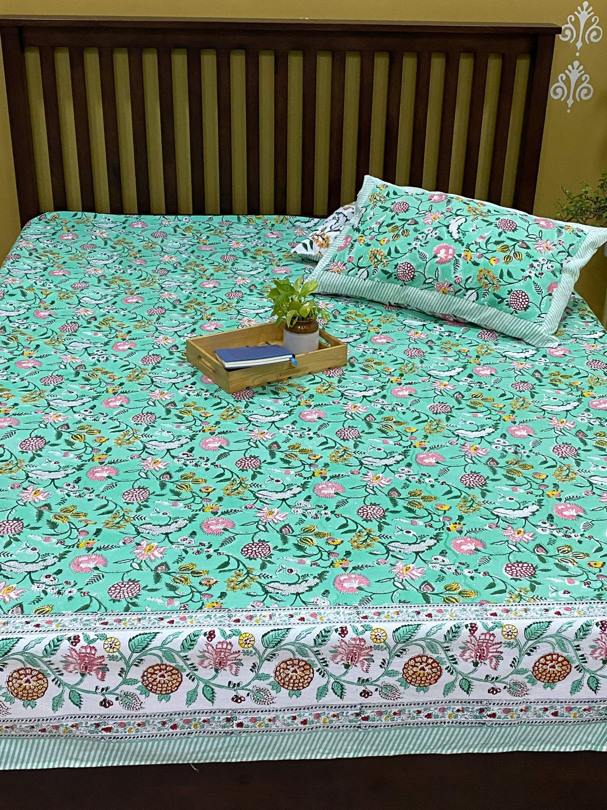 Green Floral Print Cotton Blockprint Bedsheet & Quilt Set