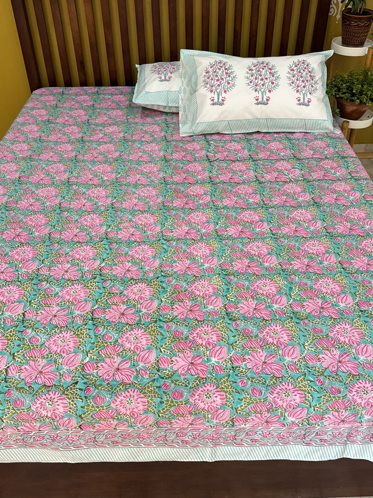 Blockprint Bedsheet & Quilt Set