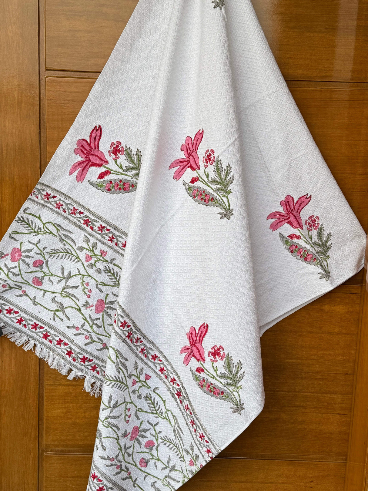 Pretty Flowers Blockprint Soft Cotton Towel– Cotton Jacquard Weave