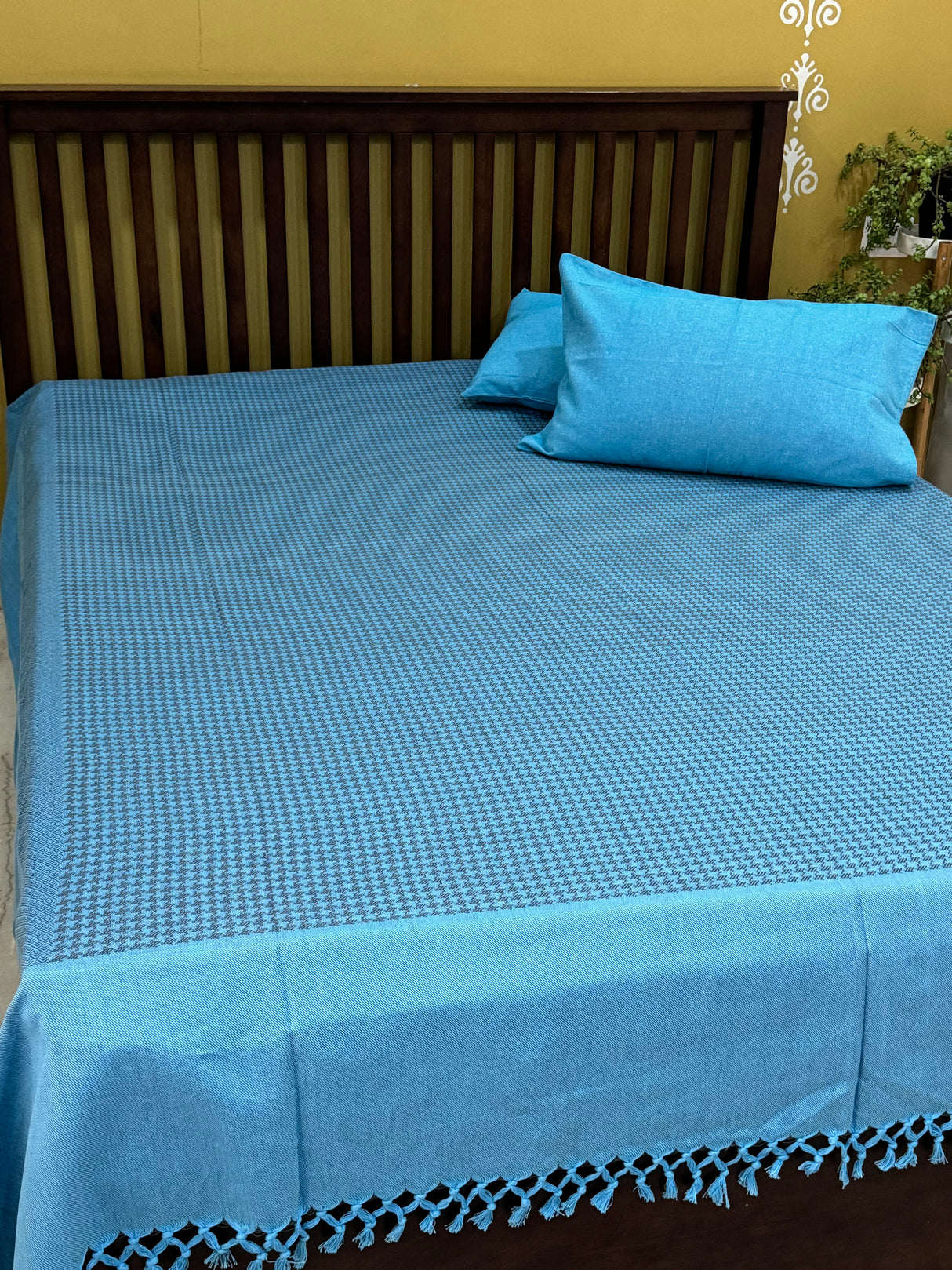 Pure Cotton REVERSIBLE Bedspread with 2 Pillow Cases