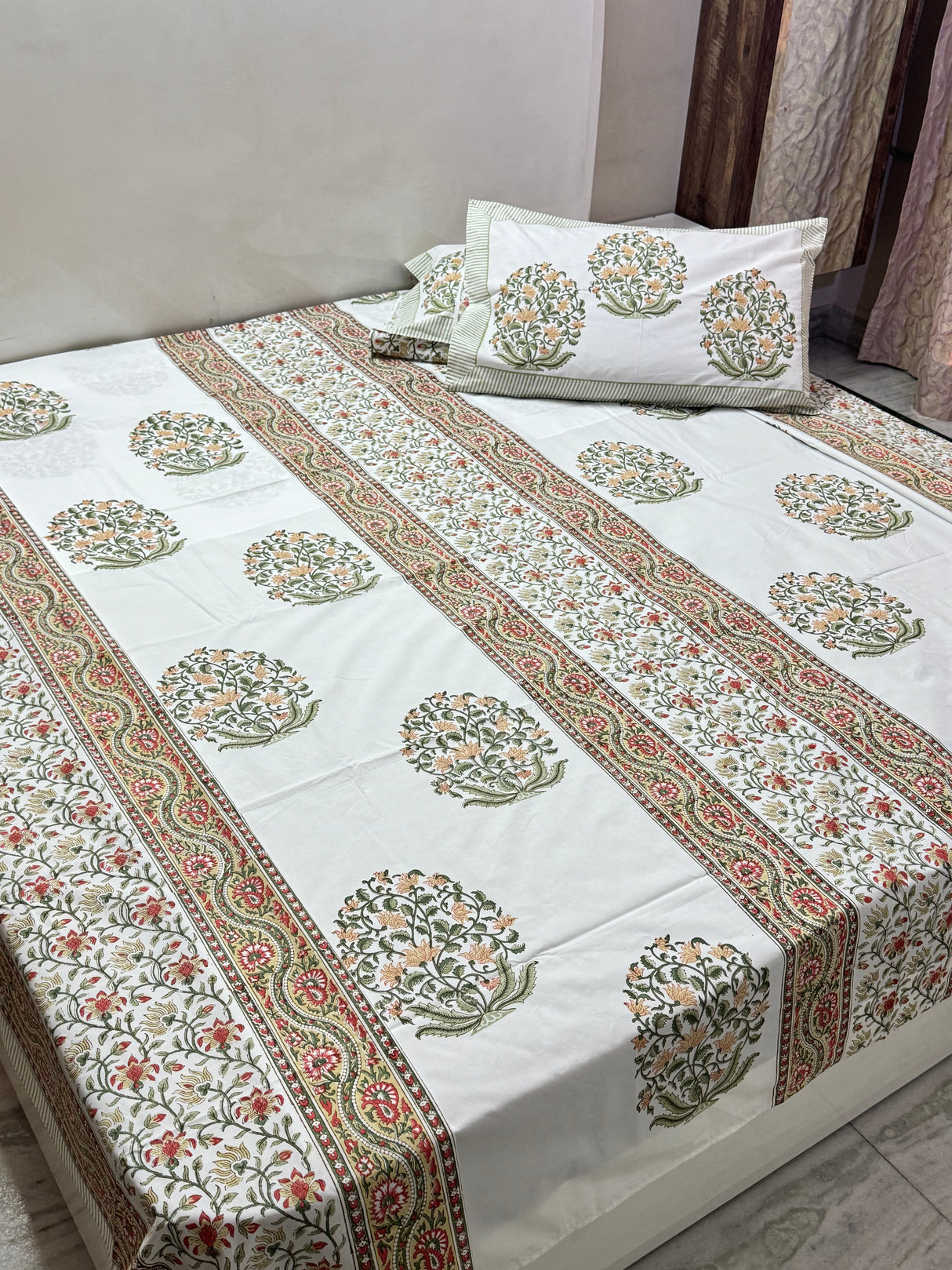 Blockprint Bedsheet & Quilt Set