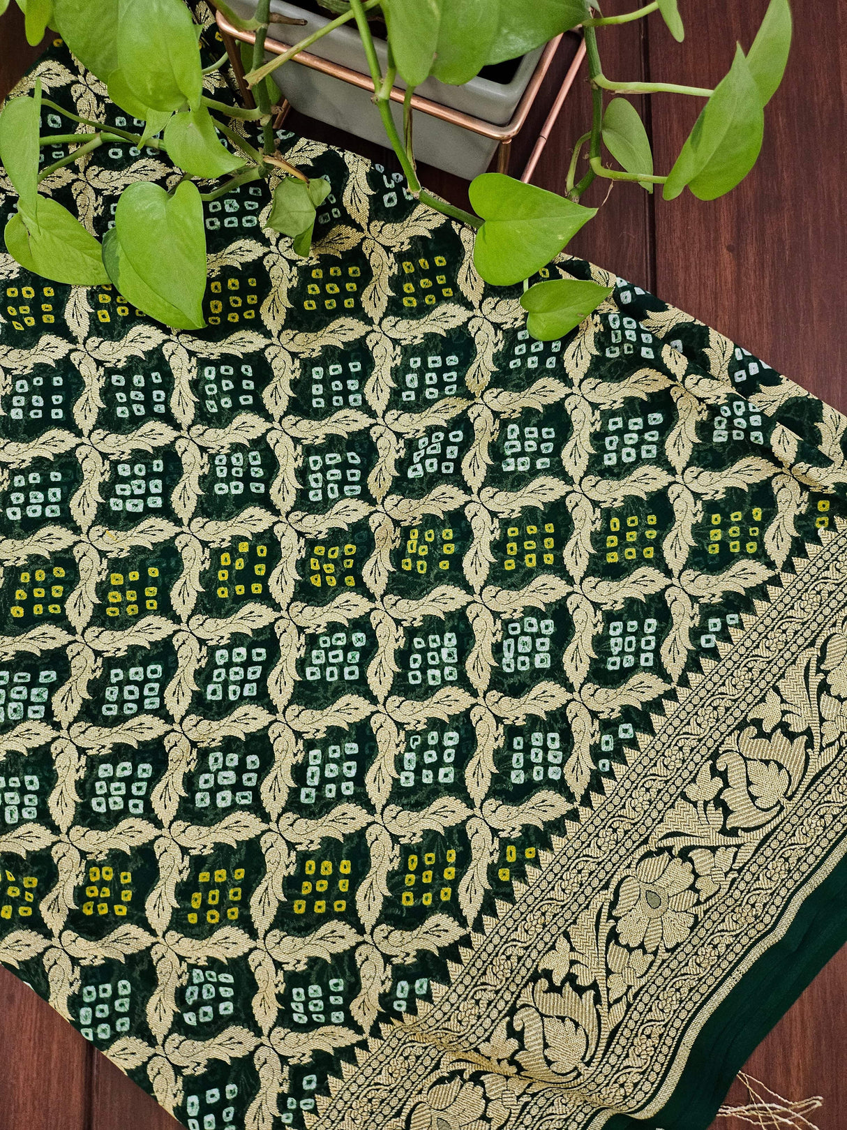 Green Pure Georgette Bandhani Blouse Fabric