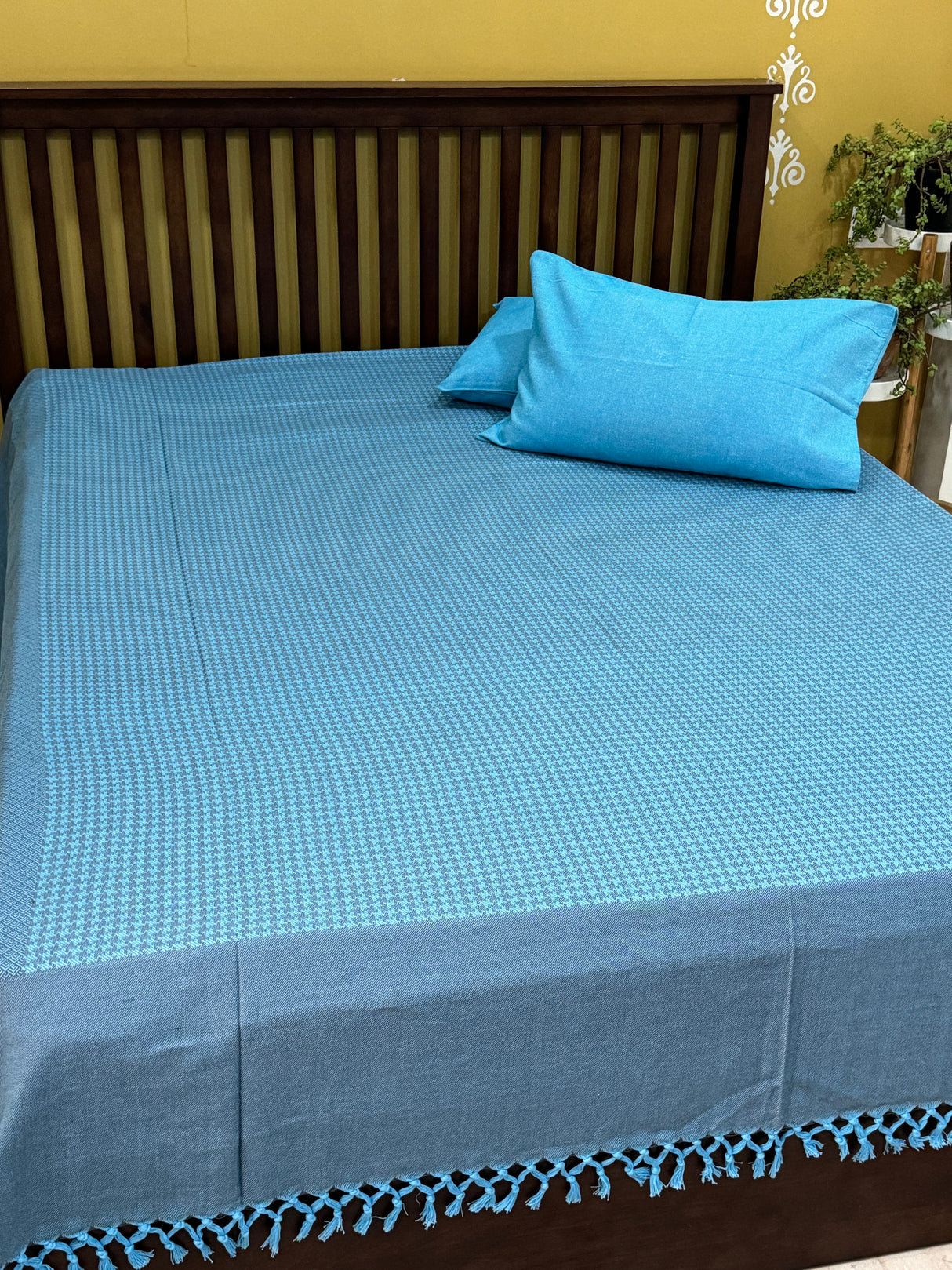 Pure Cotton REVERSIBLE Bedspread with 2 Pillow Cases