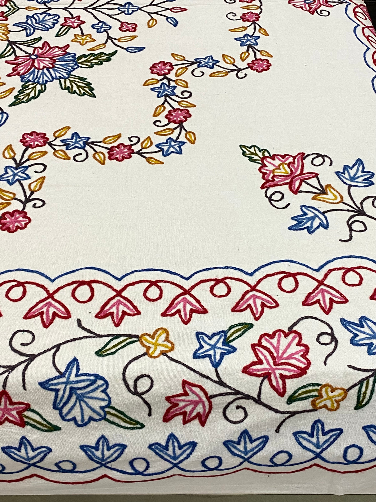 Kashmiri Embroidery Cotton Bedcover