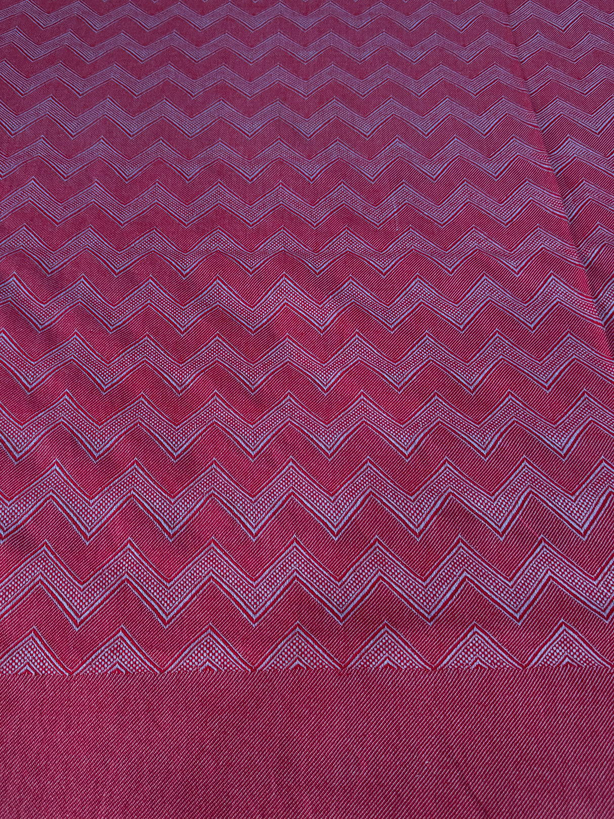 Chevron Design REVERSIBLE Bedspread with 2 Pillow Cases