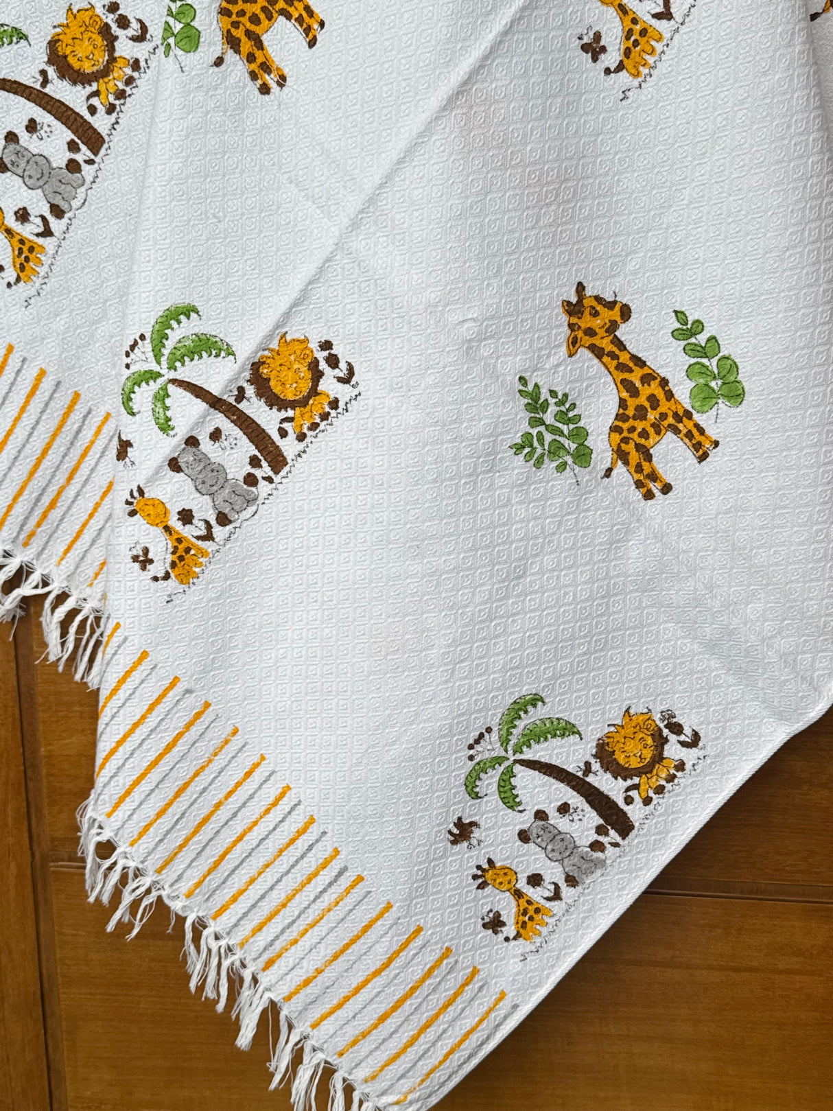 Cute Giraffe Blockprint Kids Towel – Cotton Jacquard Weave