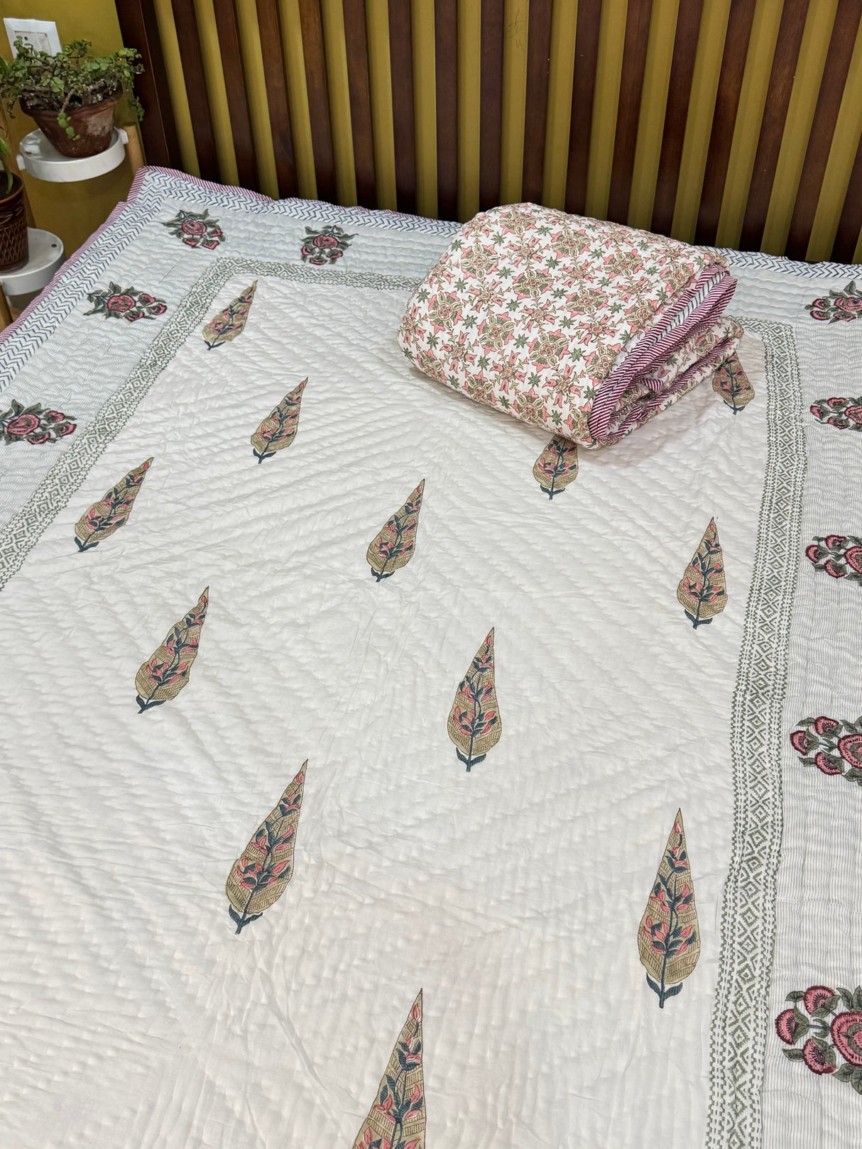 Blockprint Mulmul Reversible Quilt