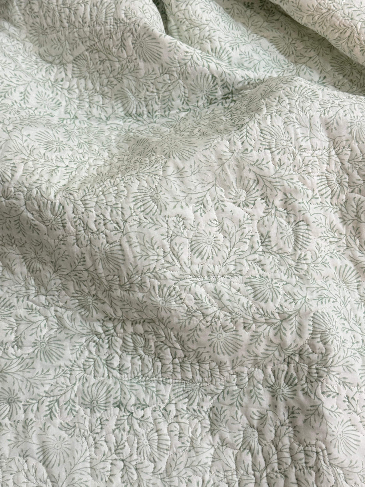 KING Size Quilted Blockprint REVERSIBLE Mulmul Bedcover (108*108 inches)