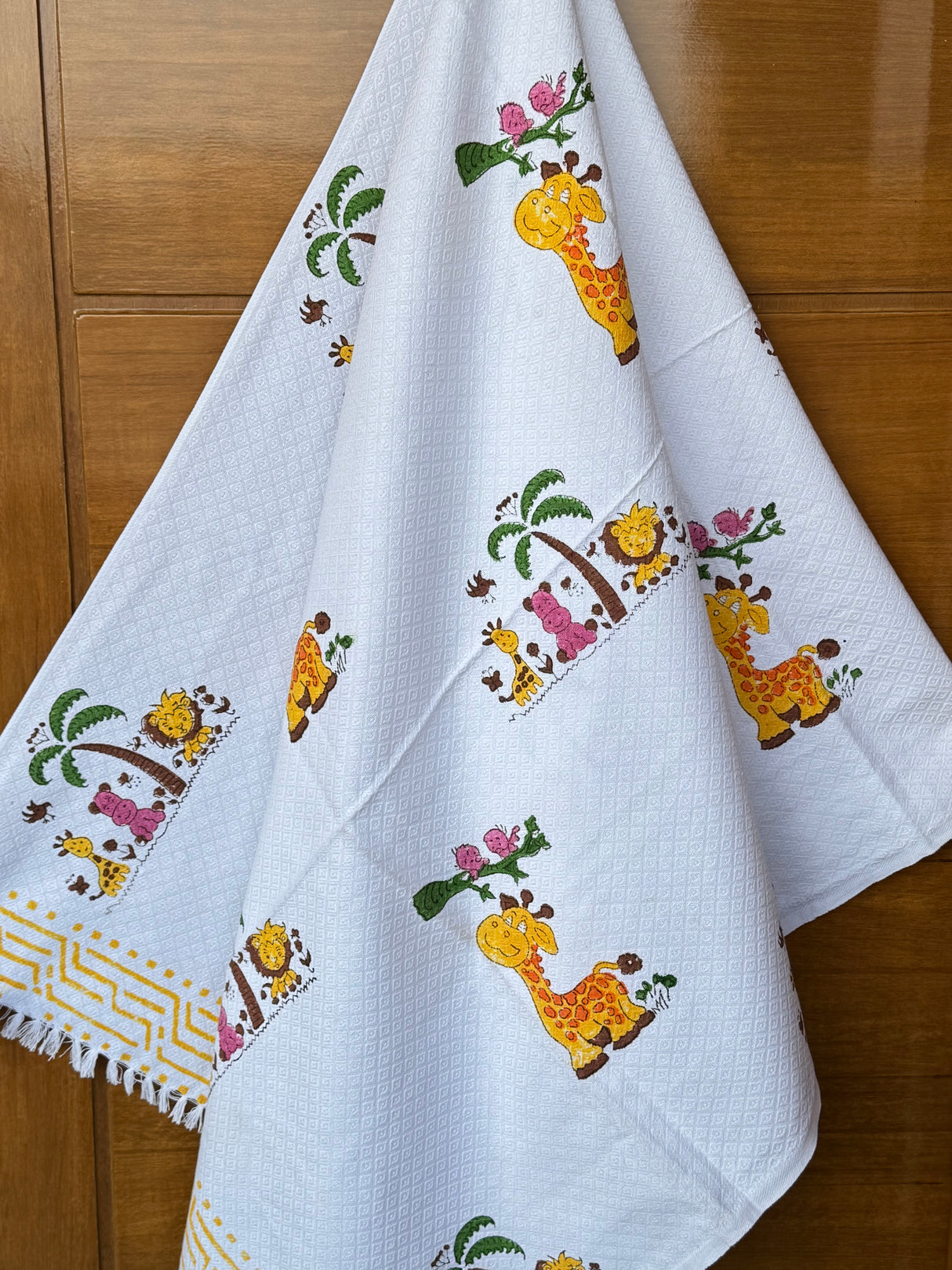 Adorable Giraffe Blockprint Kids Towel – Cotton Jacquard Weave