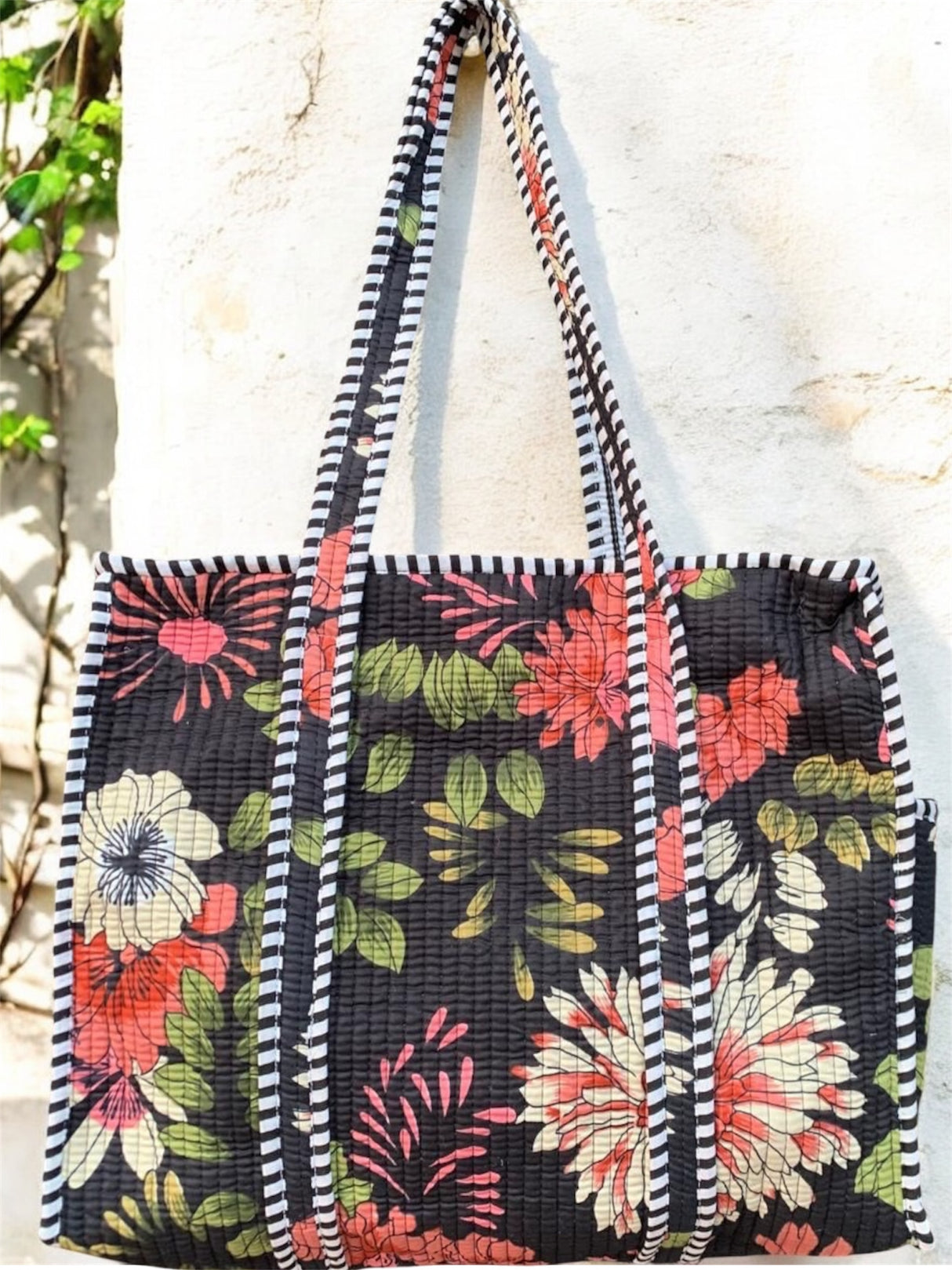 Tote Bag (with Zip Closure)