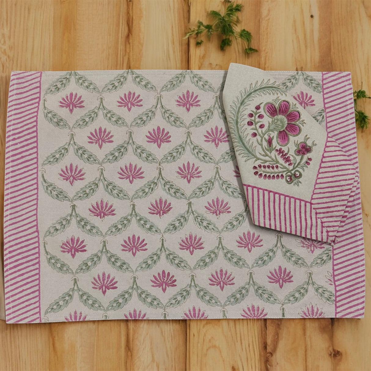 Blockprint Table Mat & Napkin Set- 6 Seater