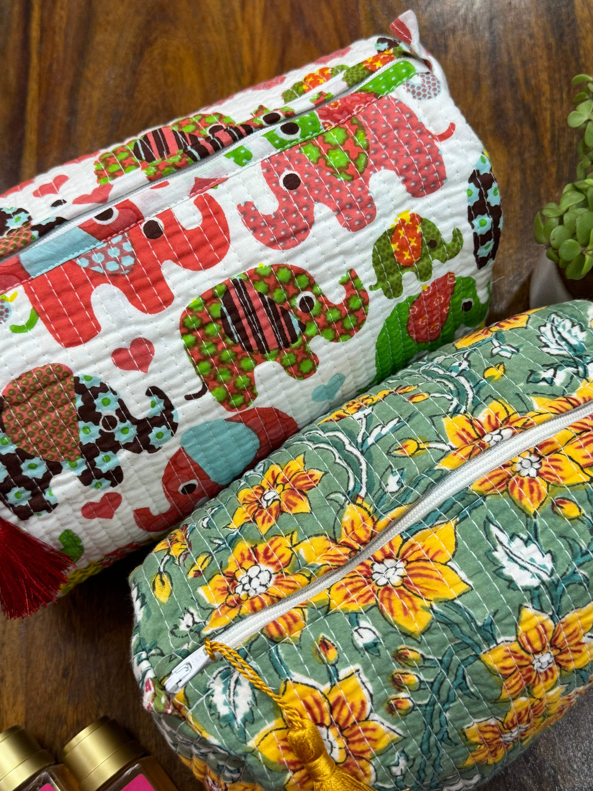 Set of 2 Multipurpose Pouches (large and medium)