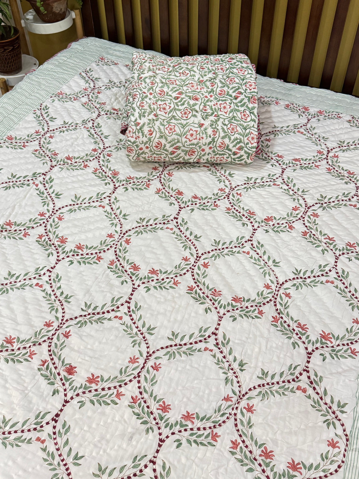 Blockprint Mulmul Reversible Quilt