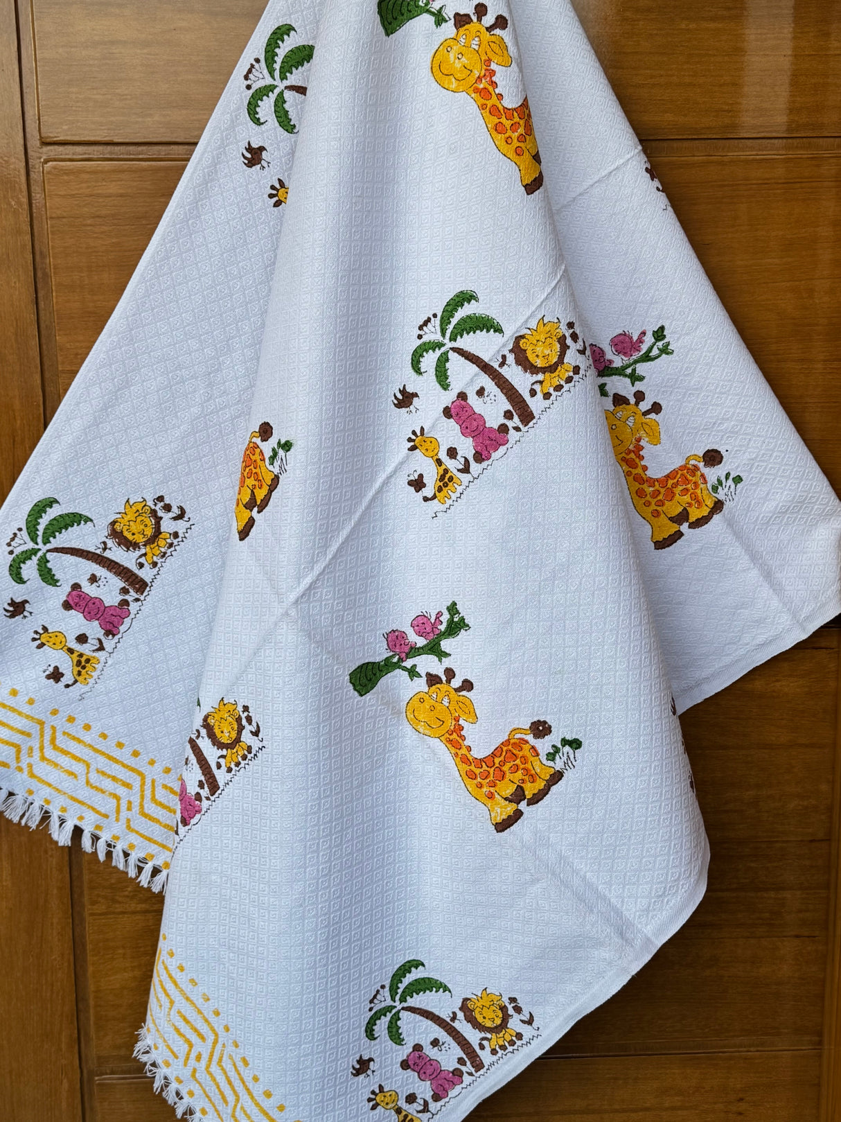 Adorable Giraffe Blockprint Kids Towel – Cotton Jacquard Weave