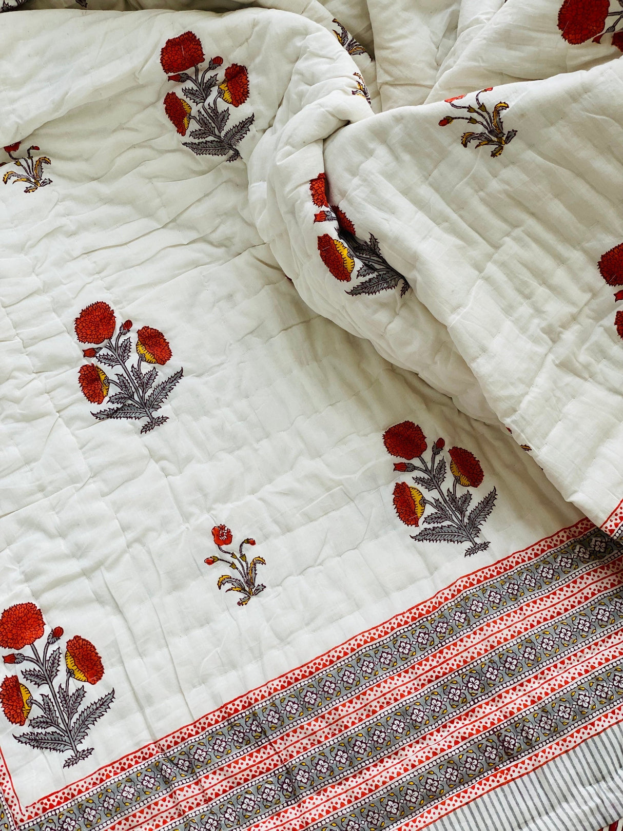 Rust Floral Cotton Bedsheet & Quilt Set