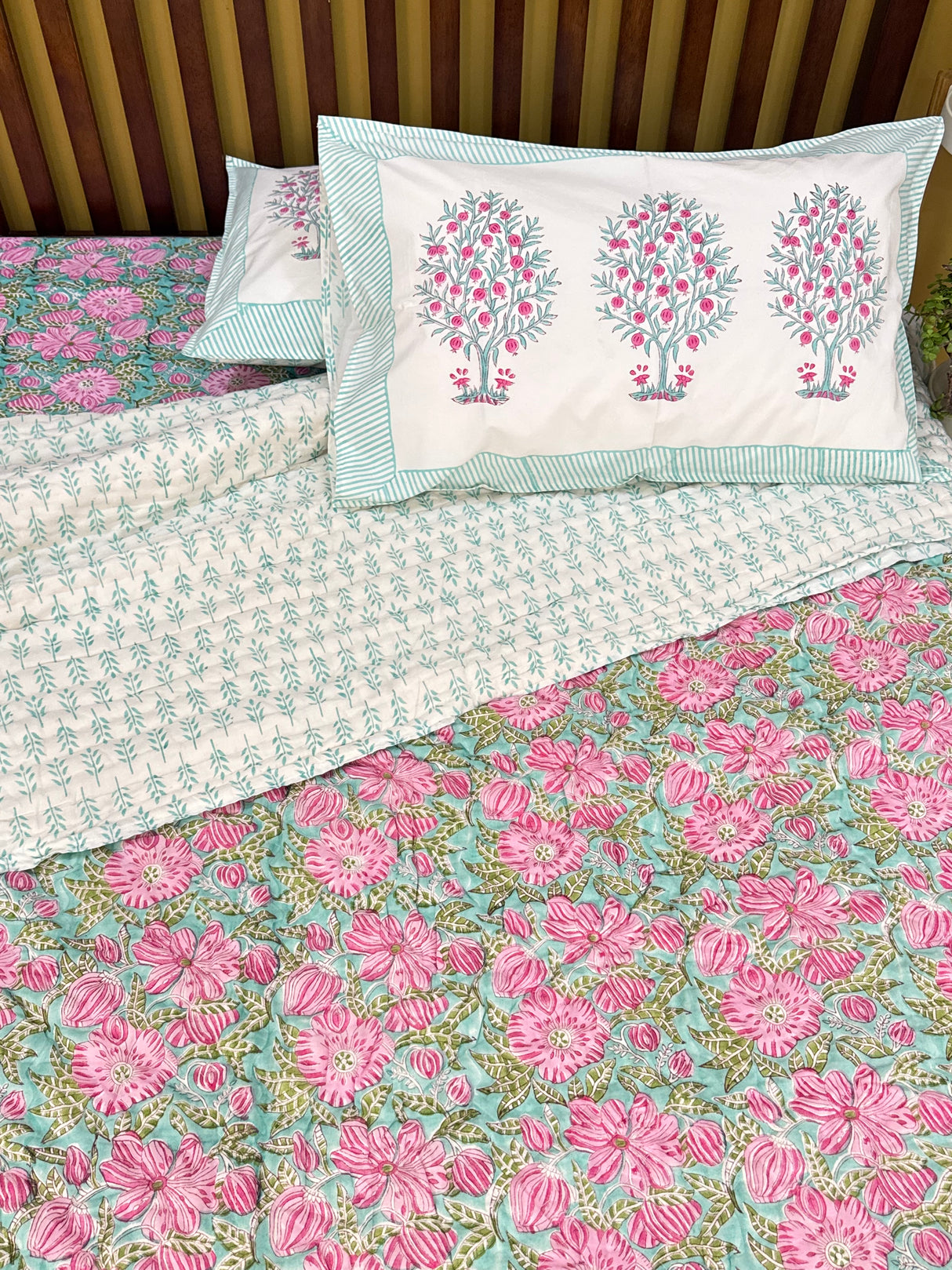Blockprint Bedsheet & Quilt Set