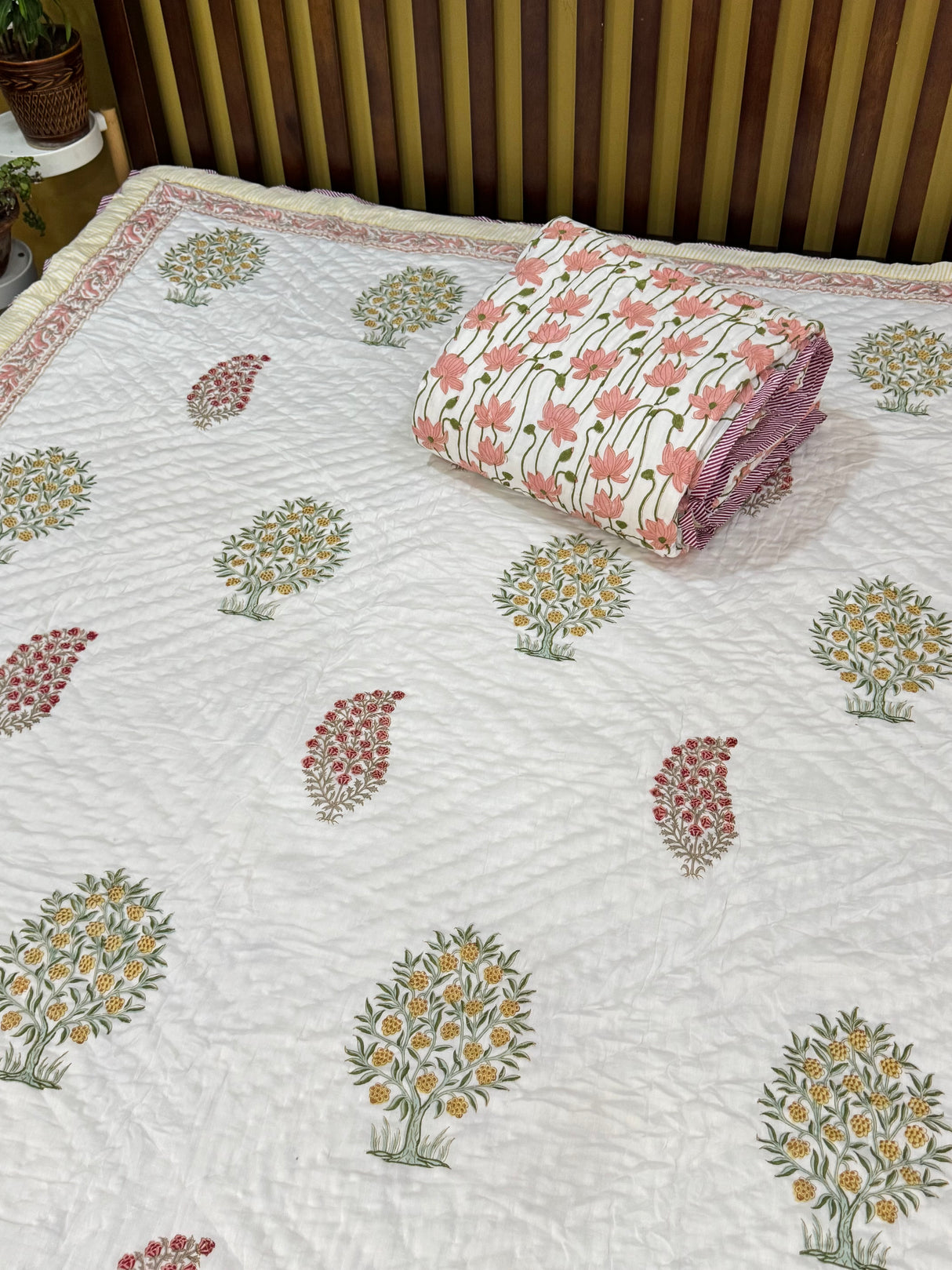 Blockprint Mulmul Reversible Quilt