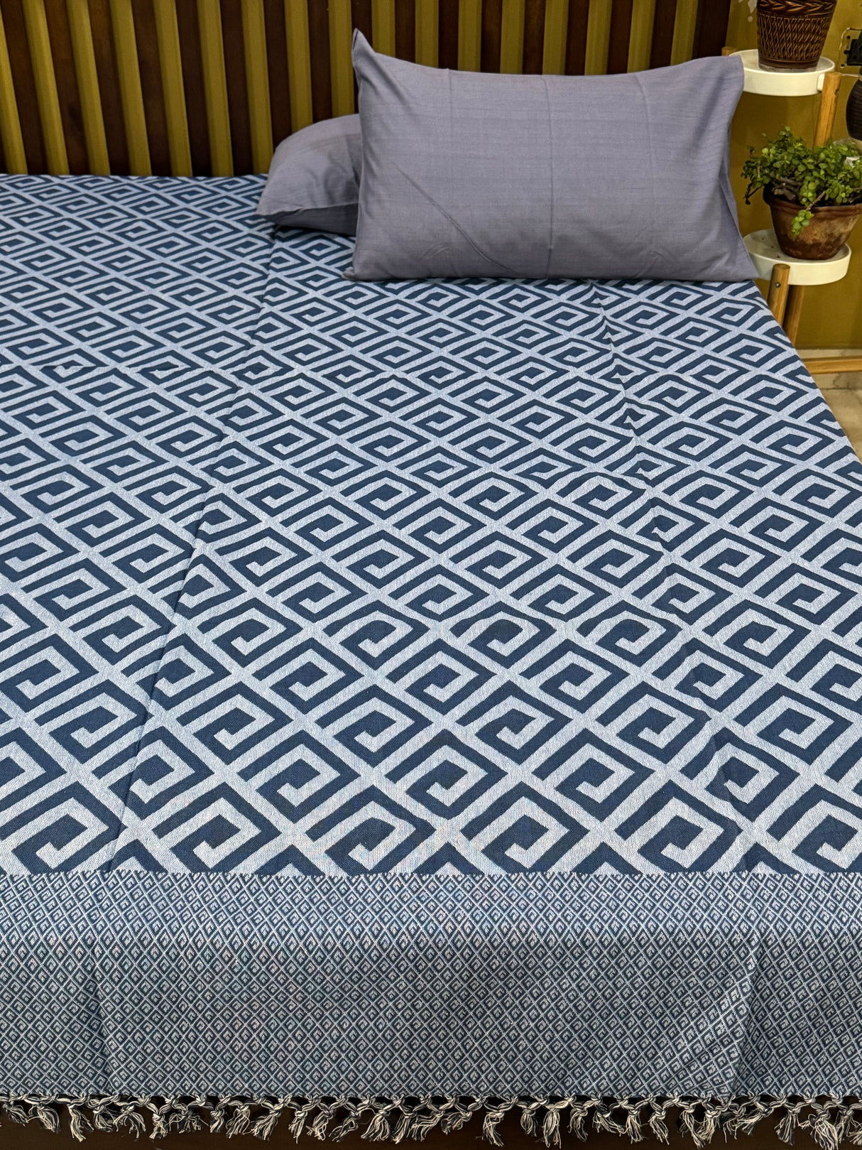 Blue Grey Geometrical Bedspread with 2 Pillow Cases