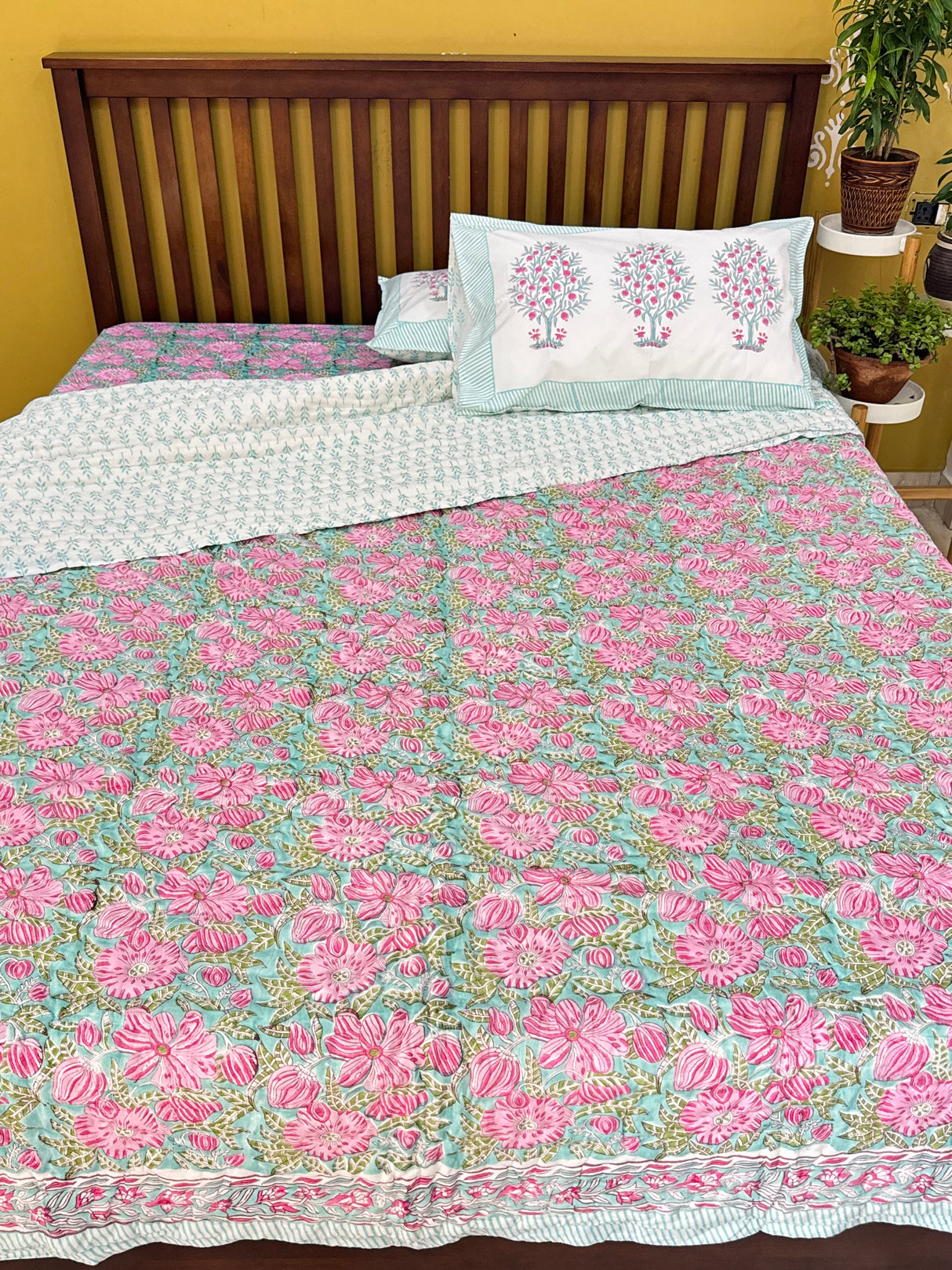 Blockprint Bedsheet & Quilt Set