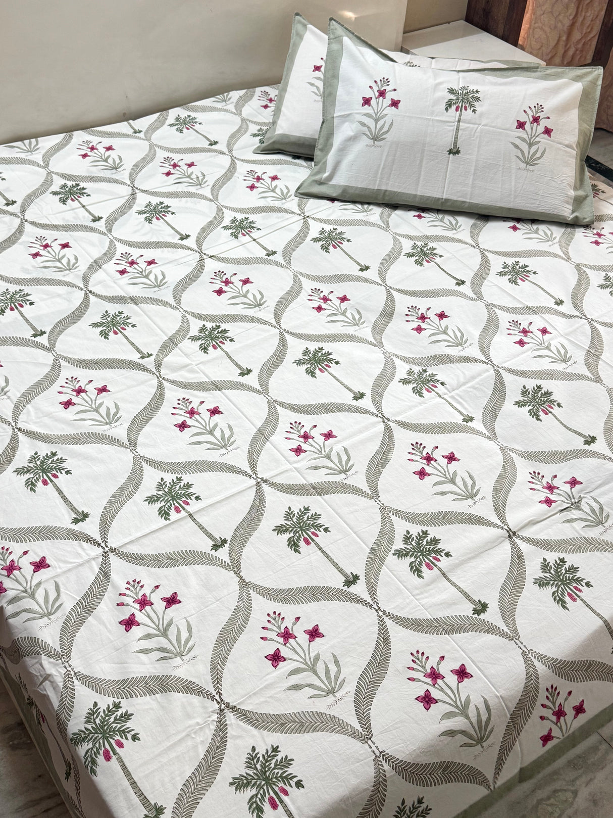 Blockprint Bedsheet & Quilt Set