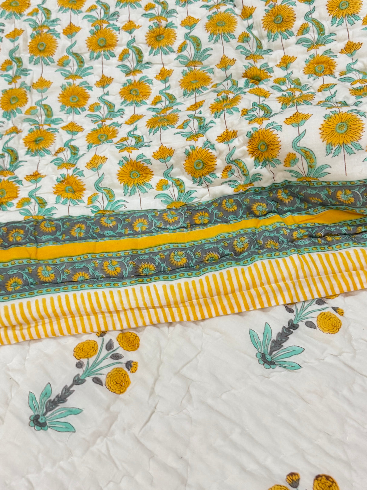 Blockprint Mulmul Reversible Quilt