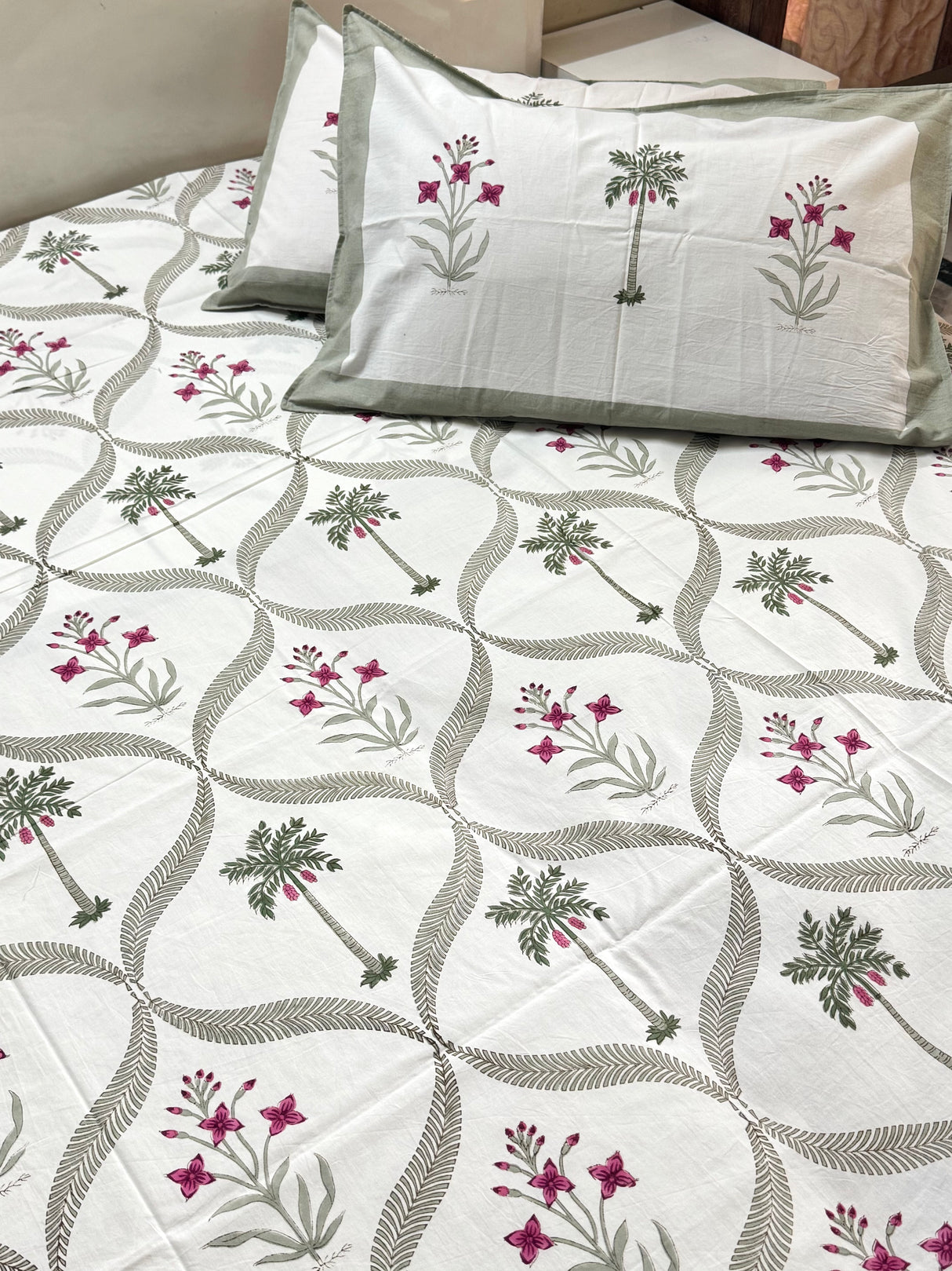 Blockprint Bedsheet & Quilt Set