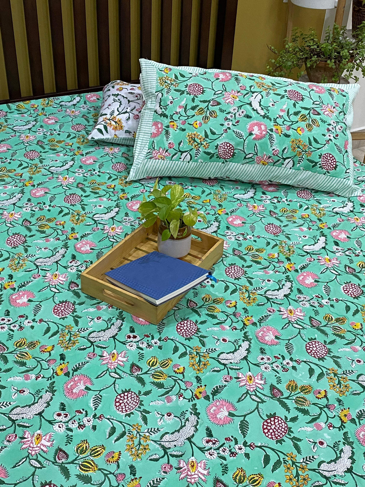 Green Floral Print Cotton Blockprint Bedsheet & Quilt Set