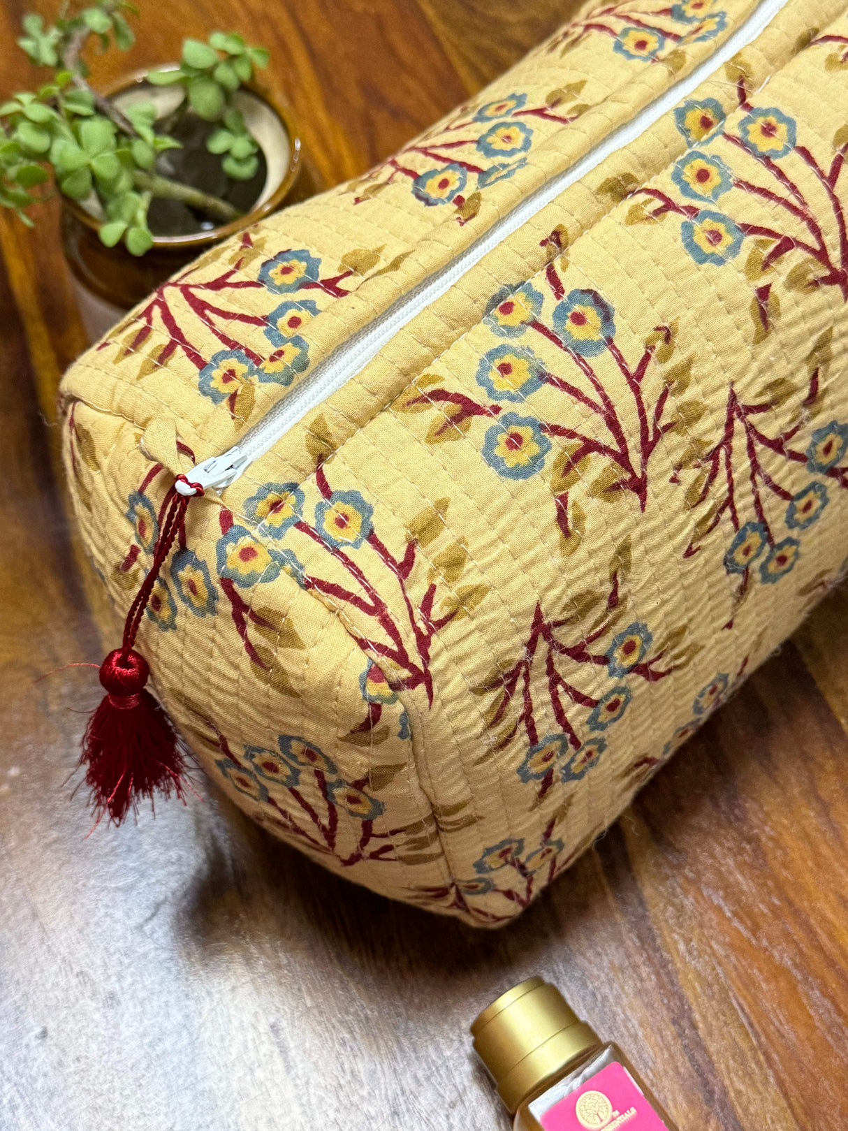 Brown Floral Set of 2 Pouches (medium and small)