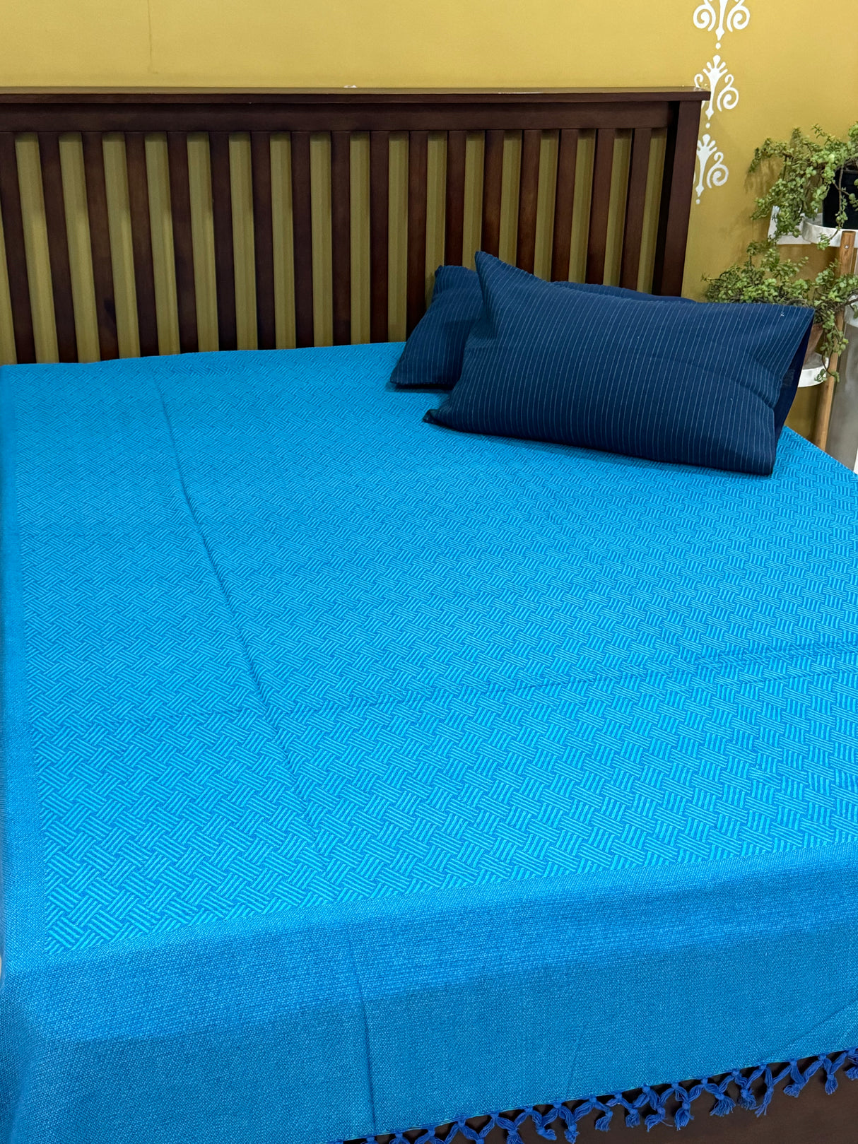 Pure Cotton REVERSIBLE Bedspread with 2 Pillow Cases