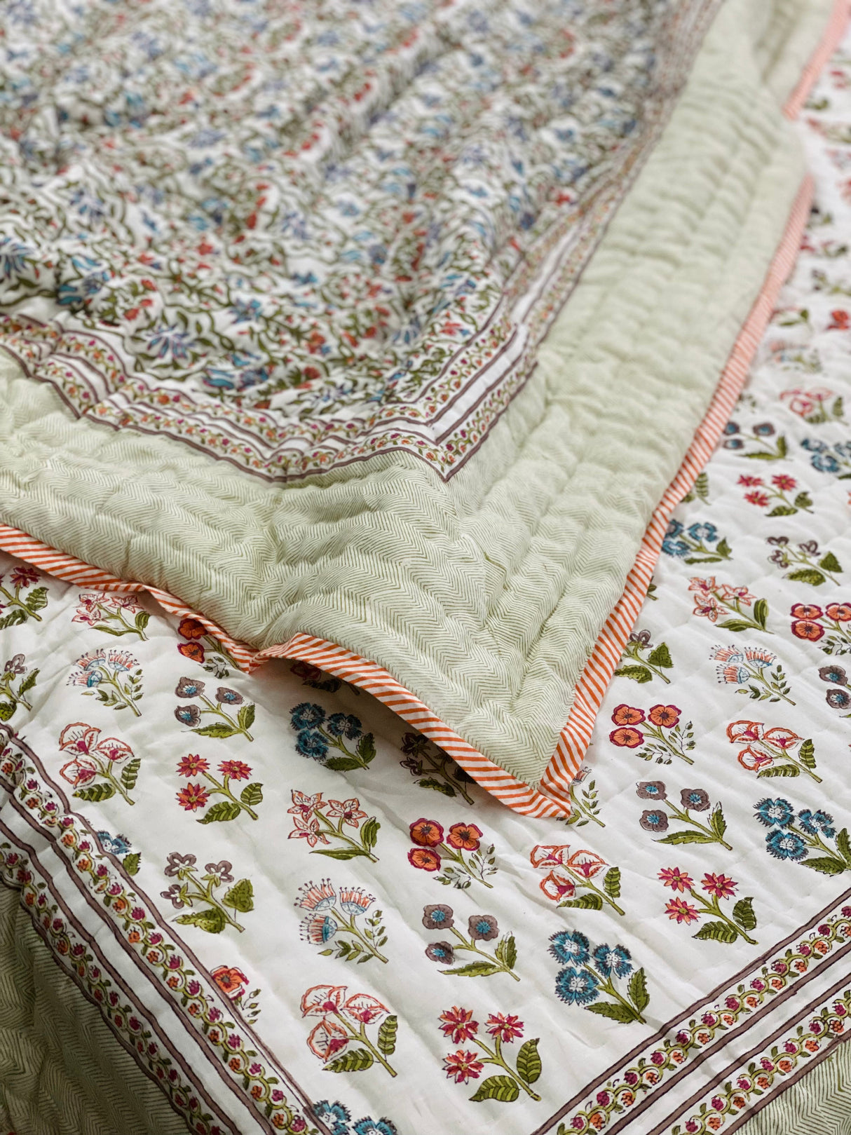 Floral Block Print Cotton Bedsheet & Quilt Set