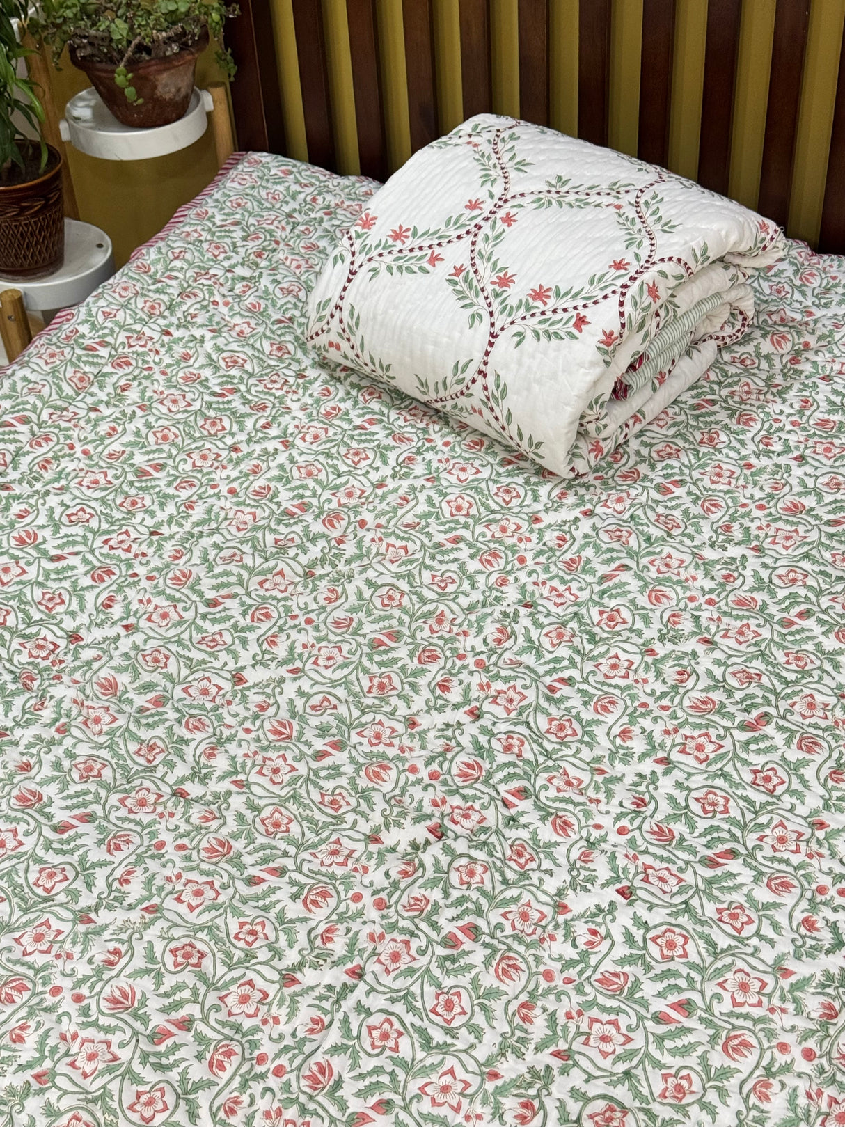 Blockprint Mulmul Reversible Quilt