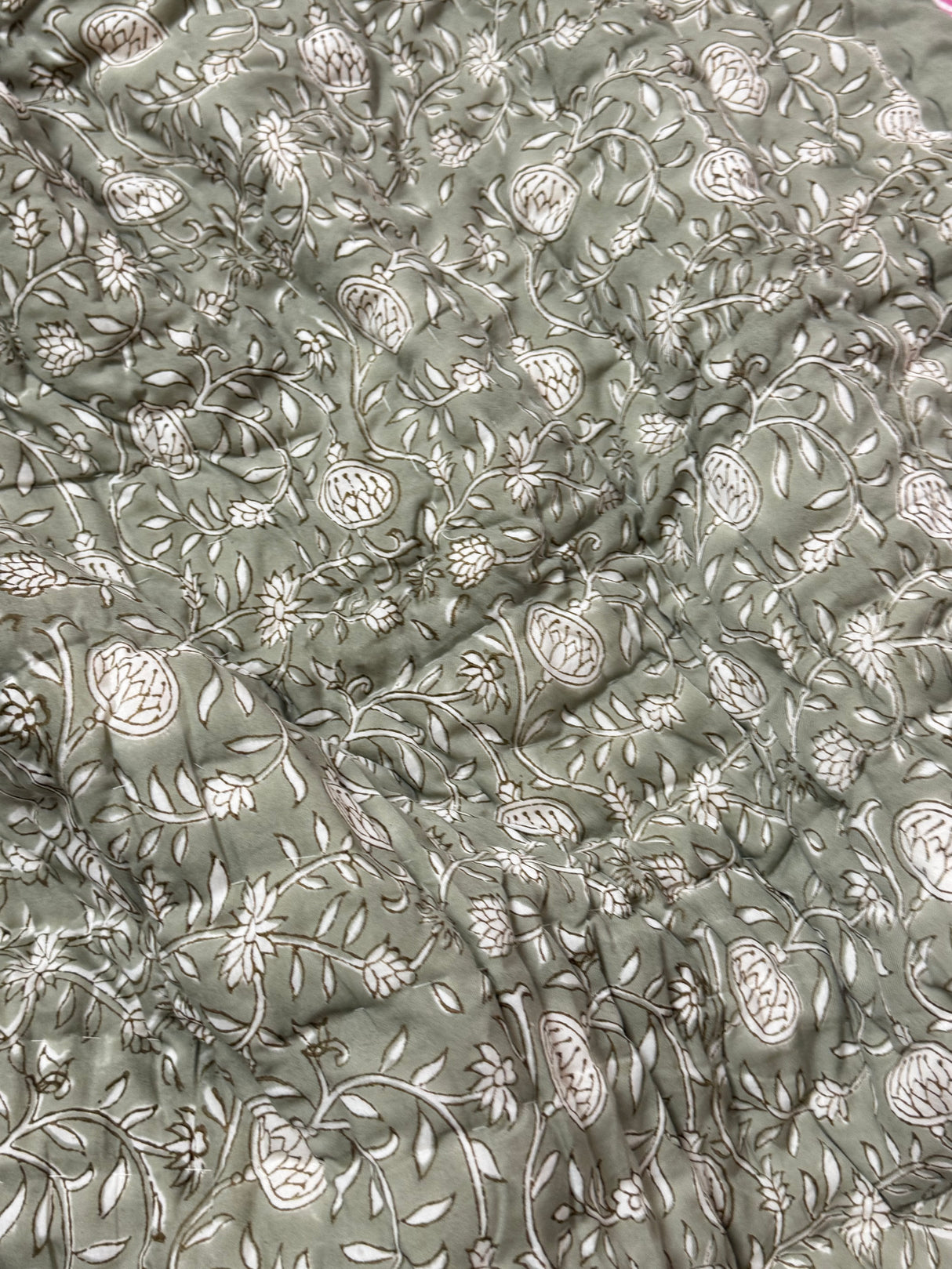 Blockprint Bedsheet & Quilt Set