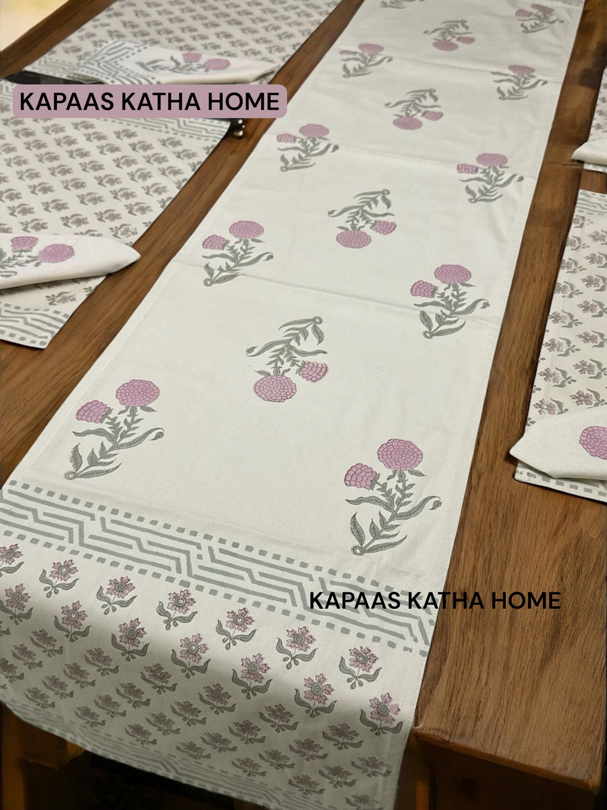Blockprint Table Runner, Mat & Napkin Set- 6 Seater
