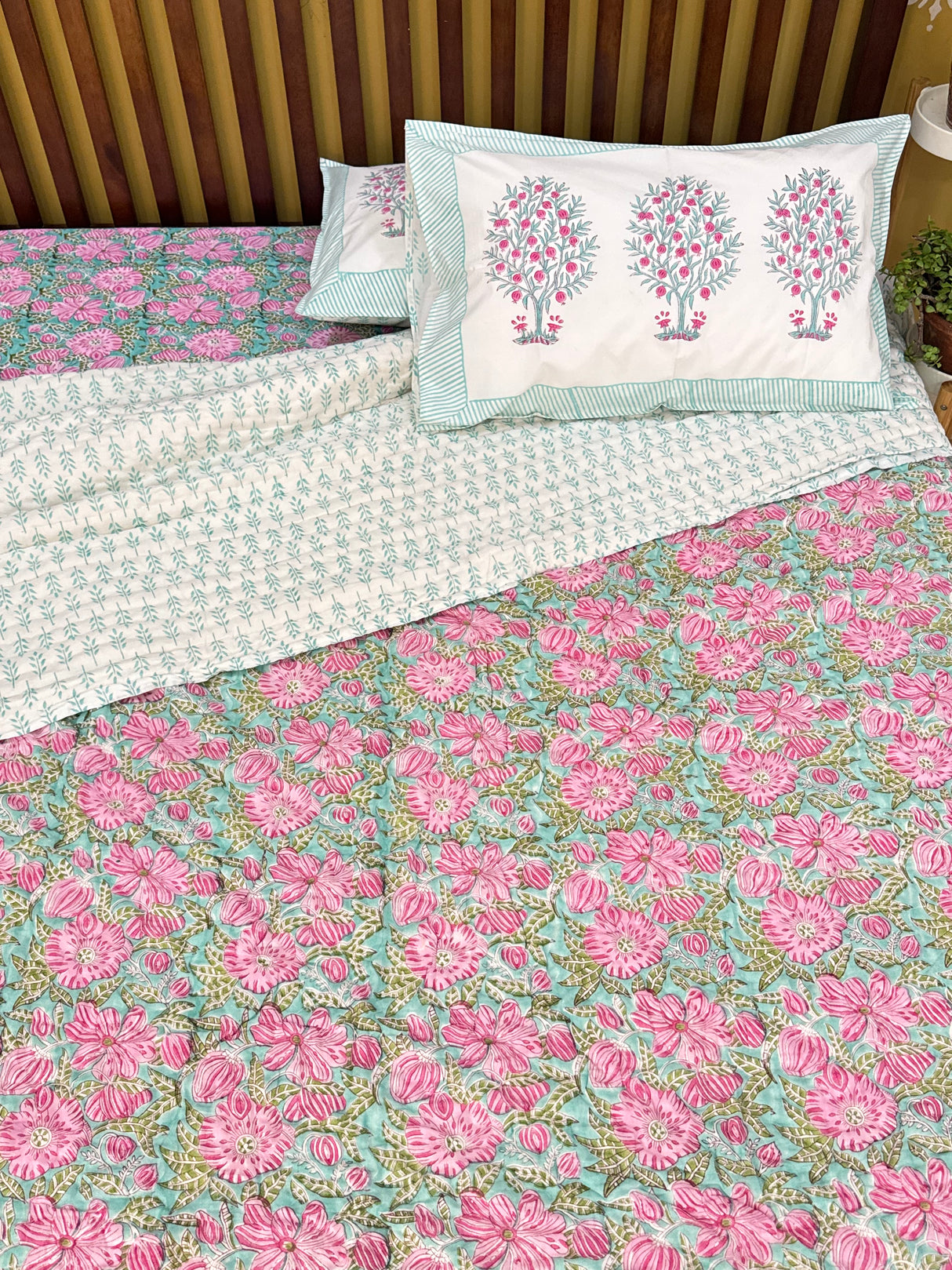 Blockprint Bedsheet & Quilt Set