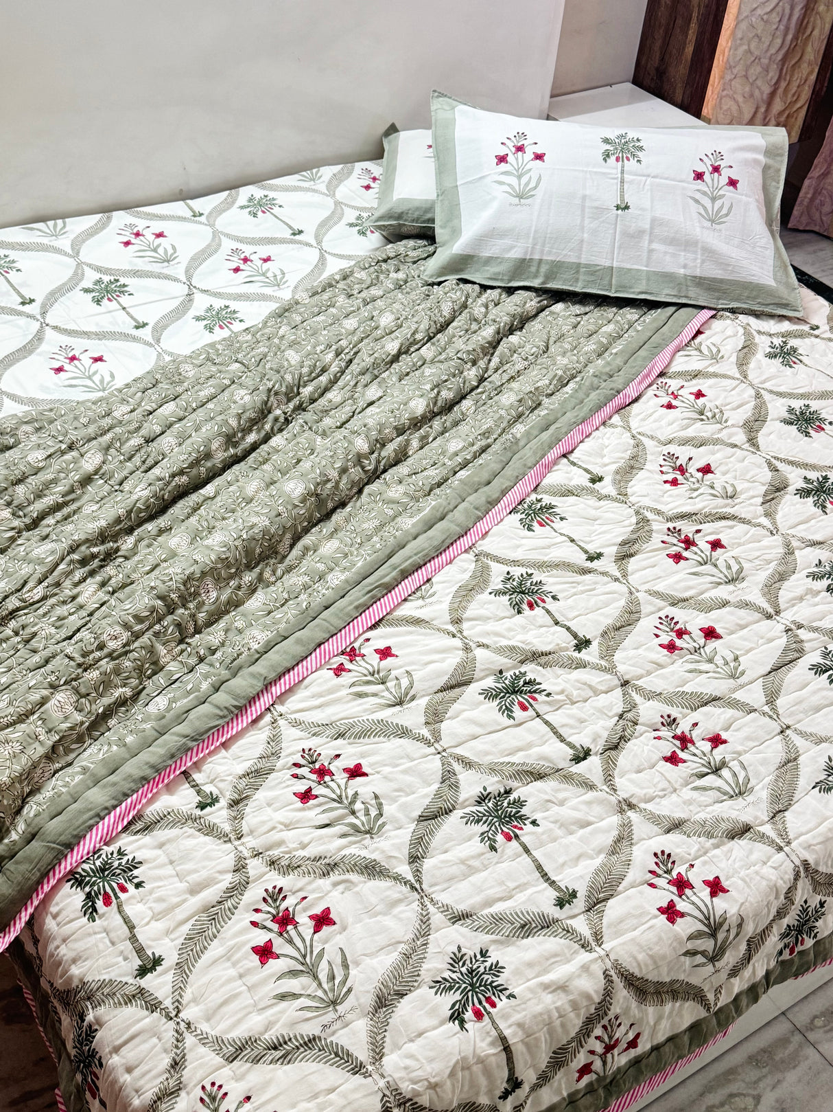 Blockprint Bedsheet & Quilt Set