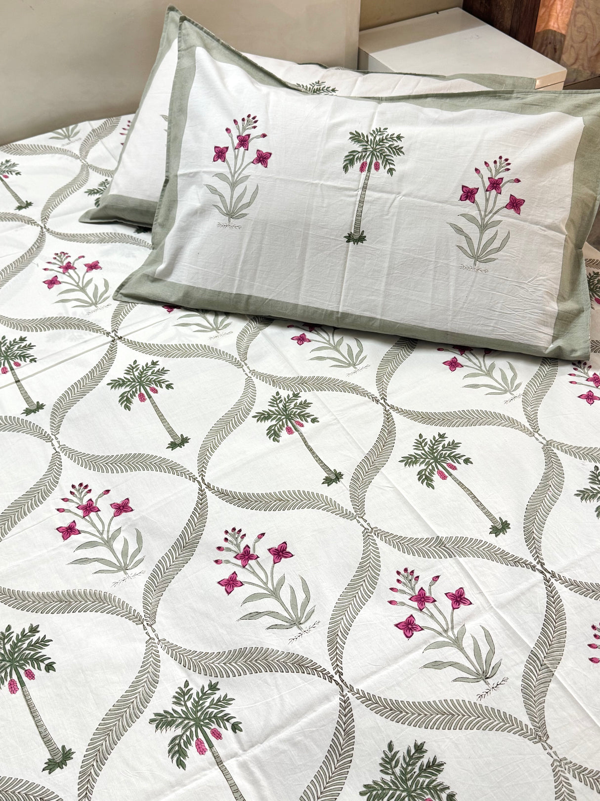 Blockprint Bedsheet & Quilt Set