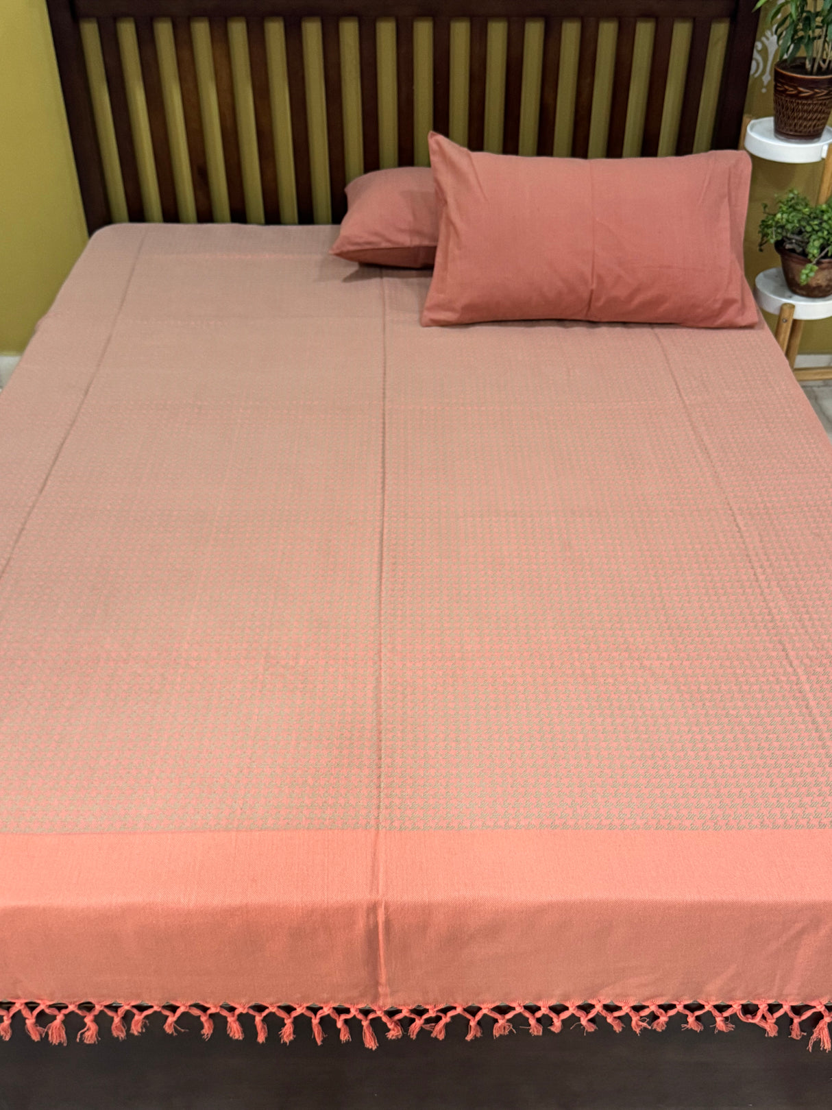 Peach Brown REVERSIBLE Bedspread with 2 Pillow Cases