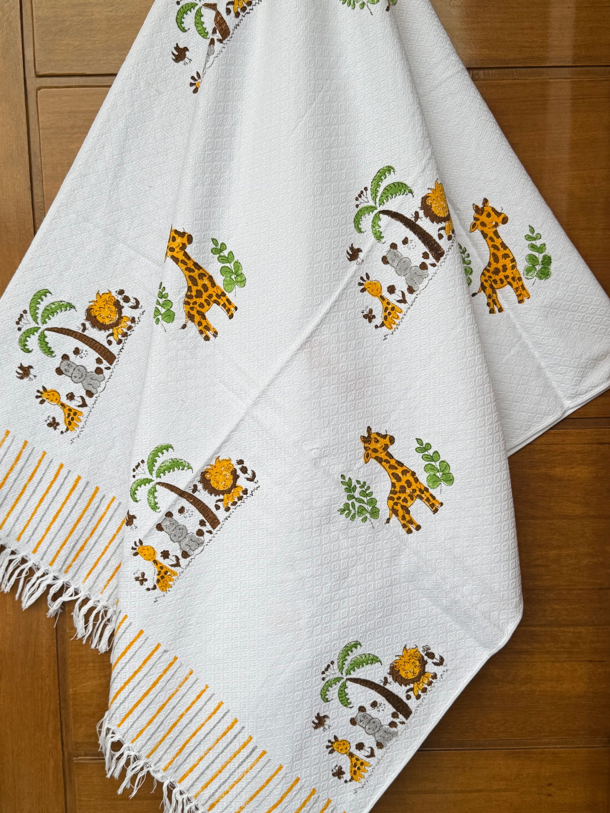 Cute Giraffe Blockprint Kids Towel – Cotton Jacquard Weave