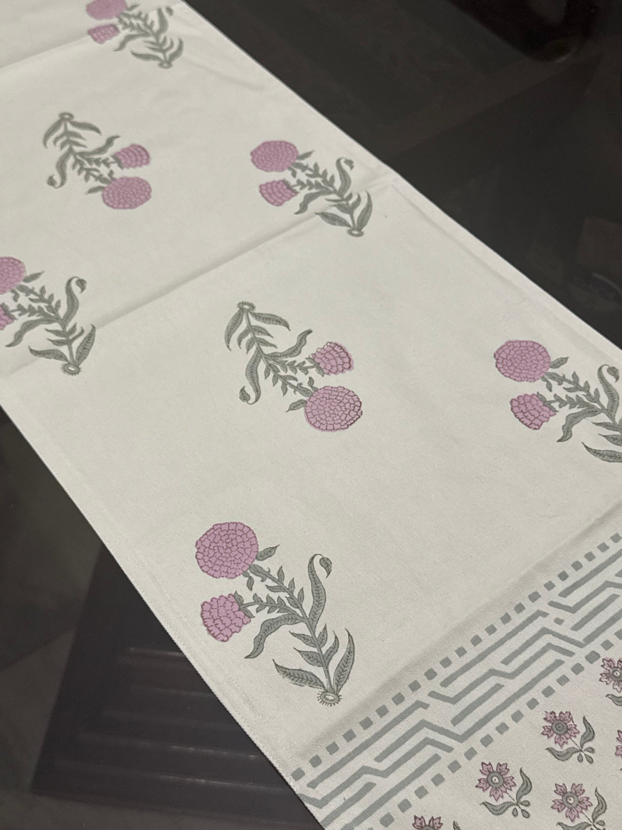 Blockprint Table Runner, Mat & Napkin Set- 6 Seater