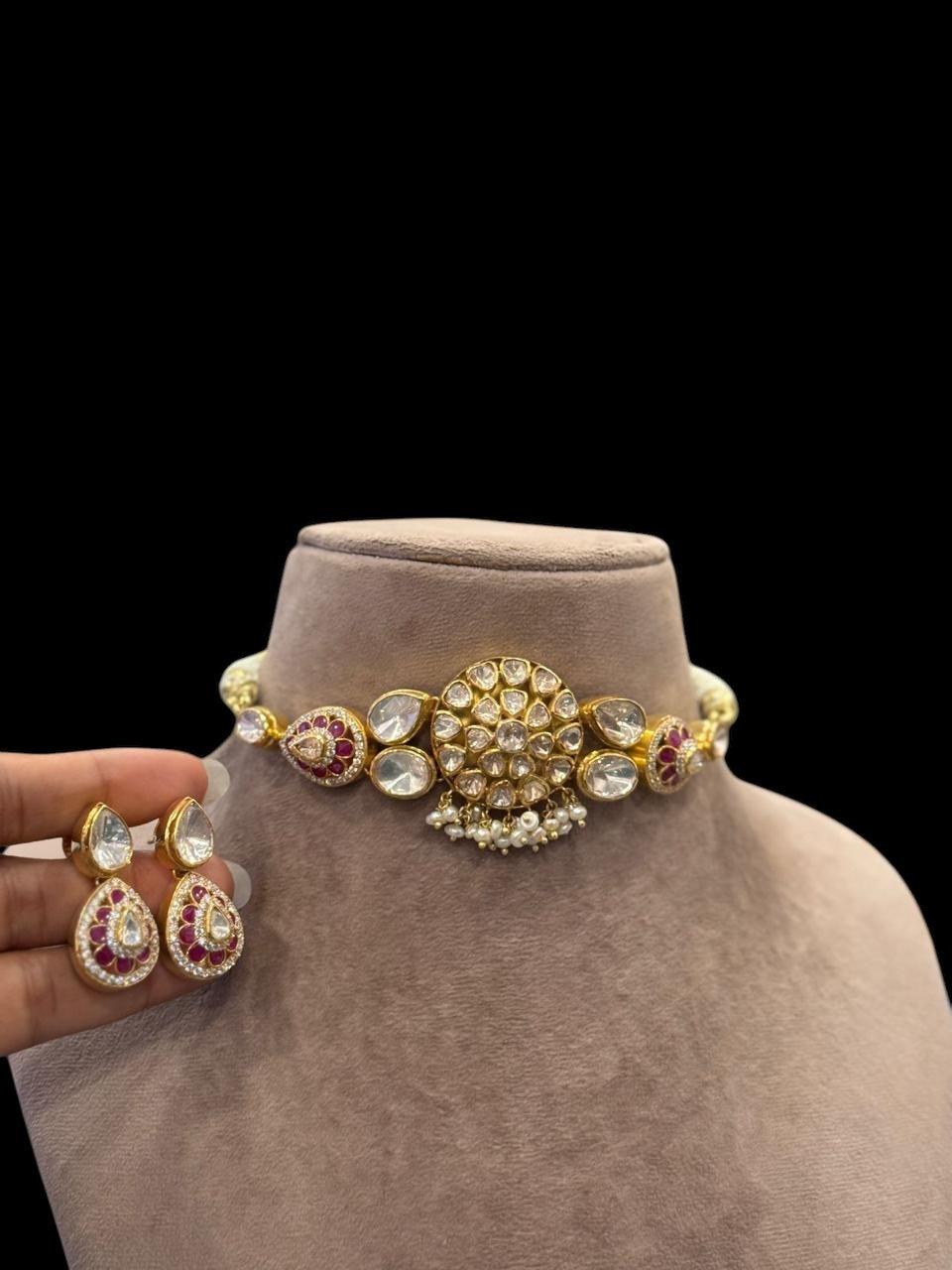 Suhana Polki Choker symbolizing its timeless elegance and royal charm