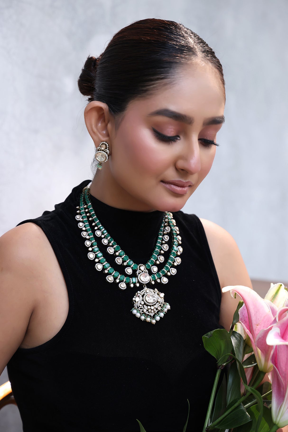 Regal 925 Silver Imitaion Emerald and Mossianite Polki Necklace and Earrings