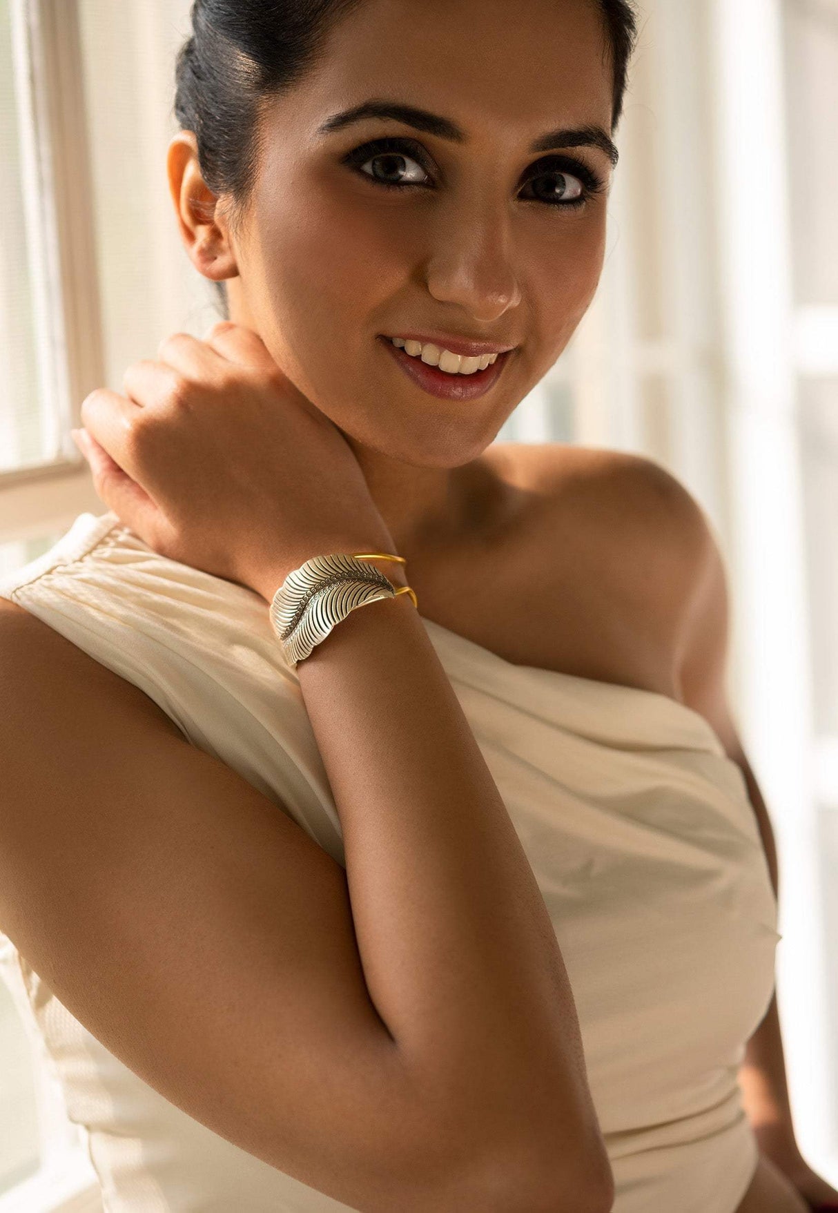 Nature Inspired Two Tone 925 Silver handcuff