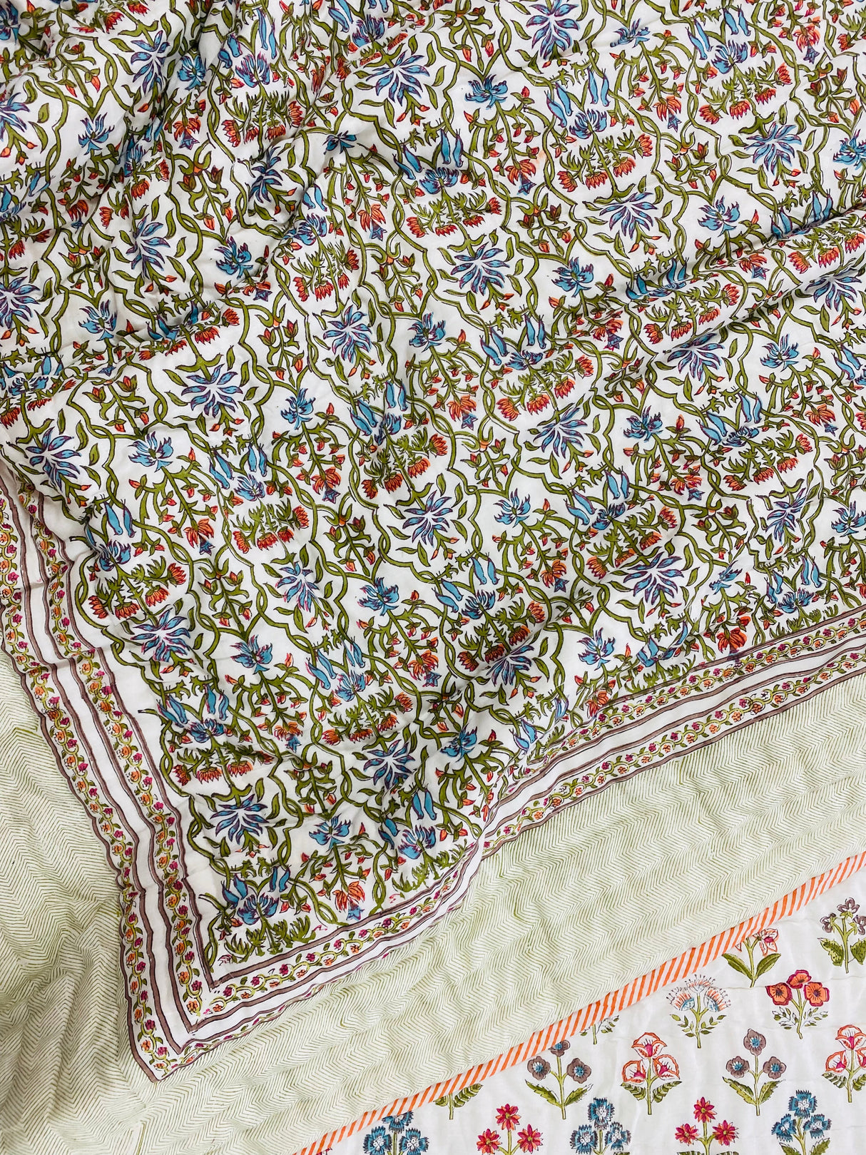 Floral Block Print Cotton Bedsheet & Quilt Set
